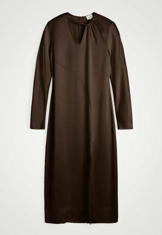 Amber Dress - Toffee sold by Birgitte Herskind