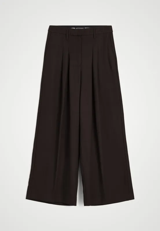 Lotus Pants - Black sold by Birgitte Herskind