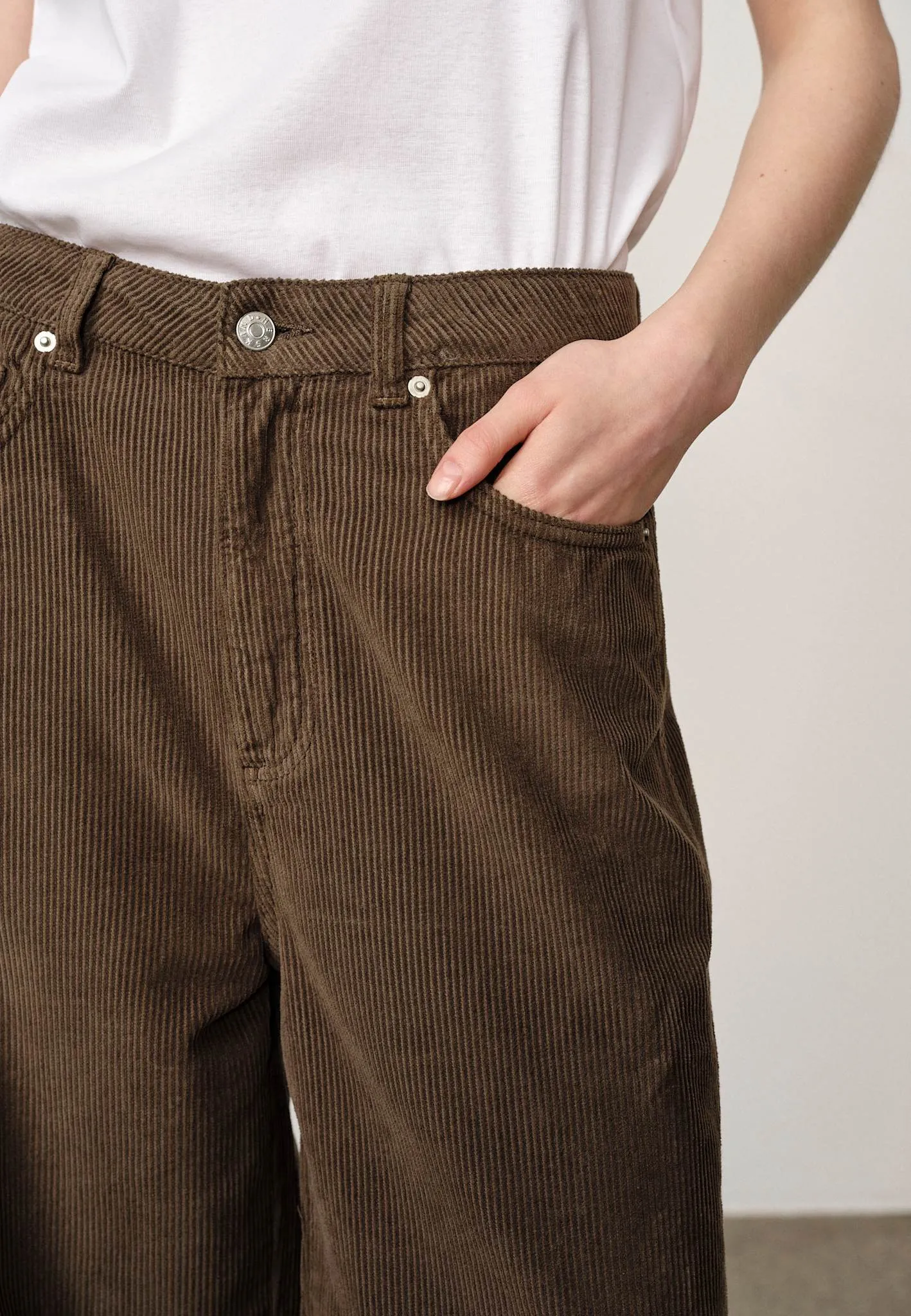 Kat Mid Waist Pants - Dark Olive sold by Birgitte Herskind product image thumbnail 2