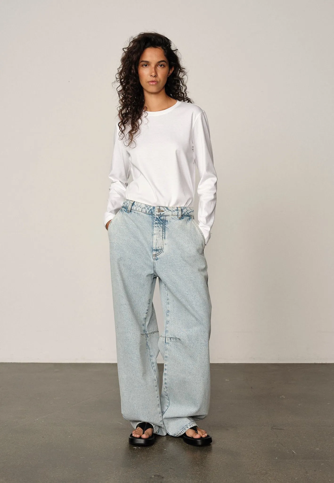 Esme Jeans - Indigo Contrast (Leg size 30" - Short) sold by Birgitte Herskind product image thumbnail 2