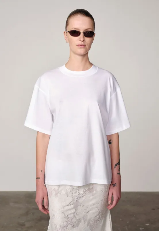 Larsson T-shirt - White sold by Birgitte Herskind