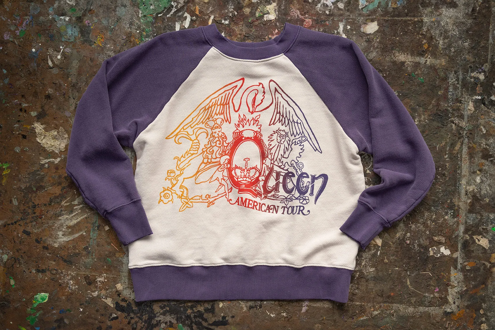 QUEEN AMERICAN TOUR SHRUNKEN SWEATSHIRT sold by MadeWorn product image thumbnail 3