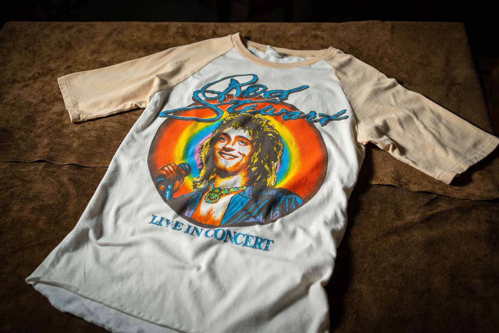 ROD STEWART LIVE IN CONCERT SHORT SLEEVE RAGLAN sold by MadeWorn product image thumbnail 3