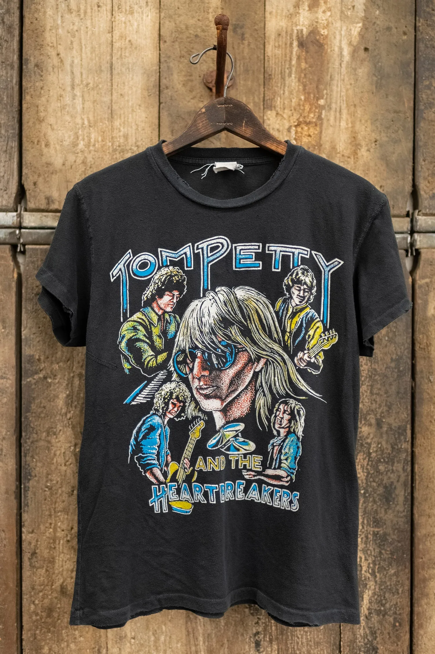 TOM PETTY AND THE HEARTBREAKERS BREAKDOWN sold by MadeWorn