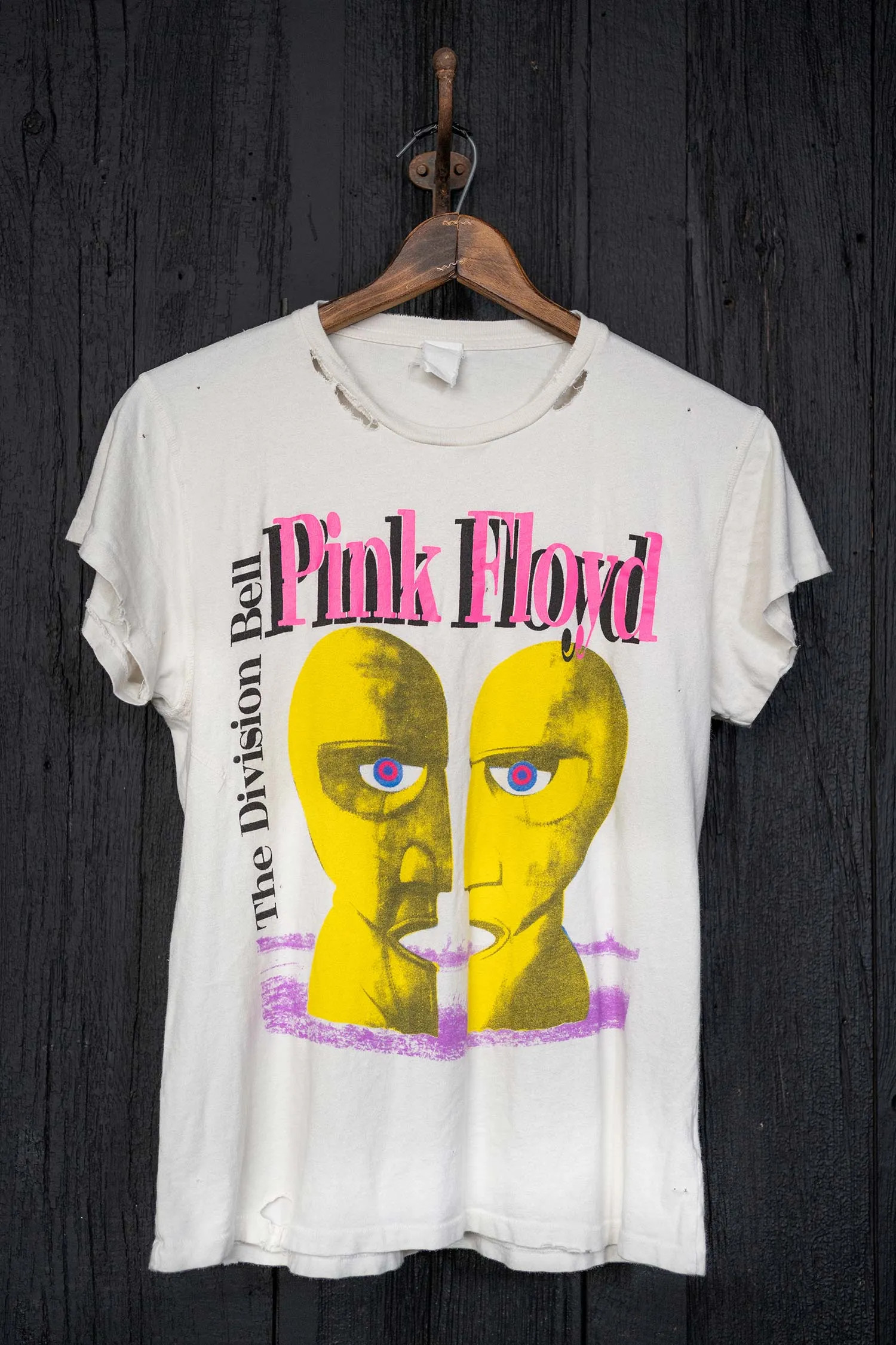 PINK FLOYD THE DIVISION BELL DESTROYED TEE sold by MadeWorn