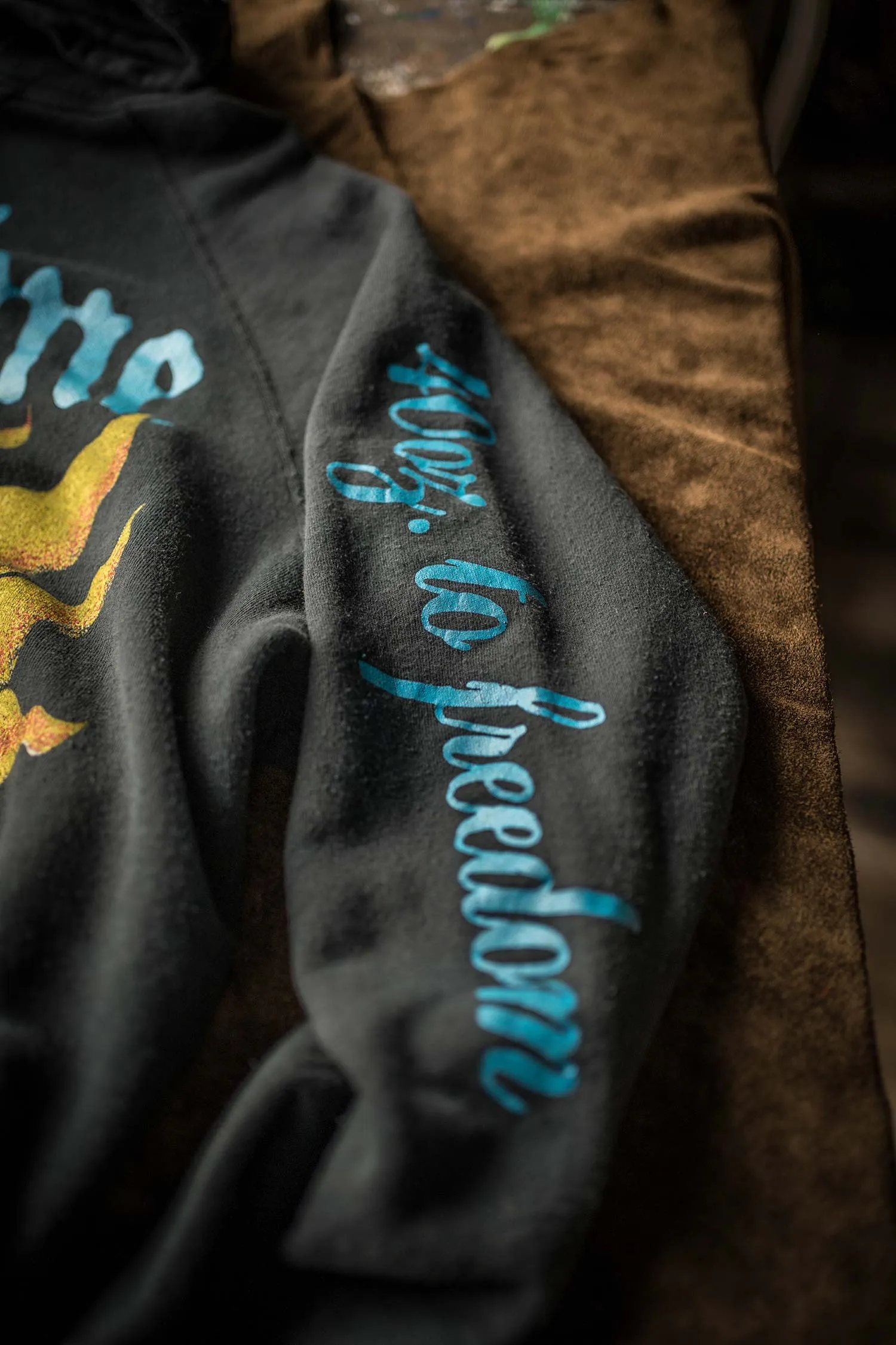 SUBLIME 40 OZ. TO FREEDOM OVERSIZED HOODED SWEATSHIRT sold by MadeWorn product image thumbnail 4