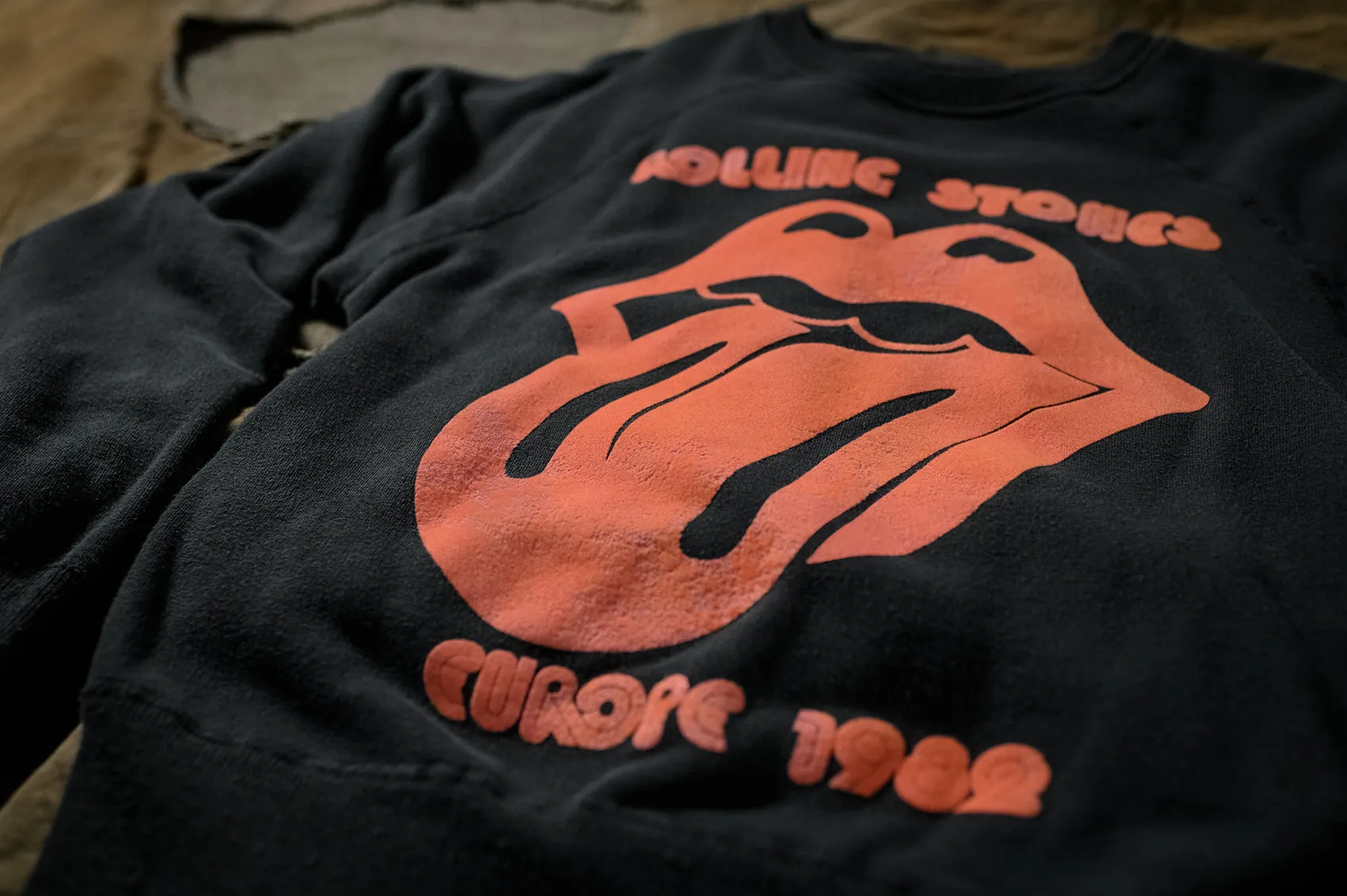 ROLLING STONES EUROPE '82 SHRUNKEN SWEATSHIRT sold by MadeWorn product image thumbnail 3