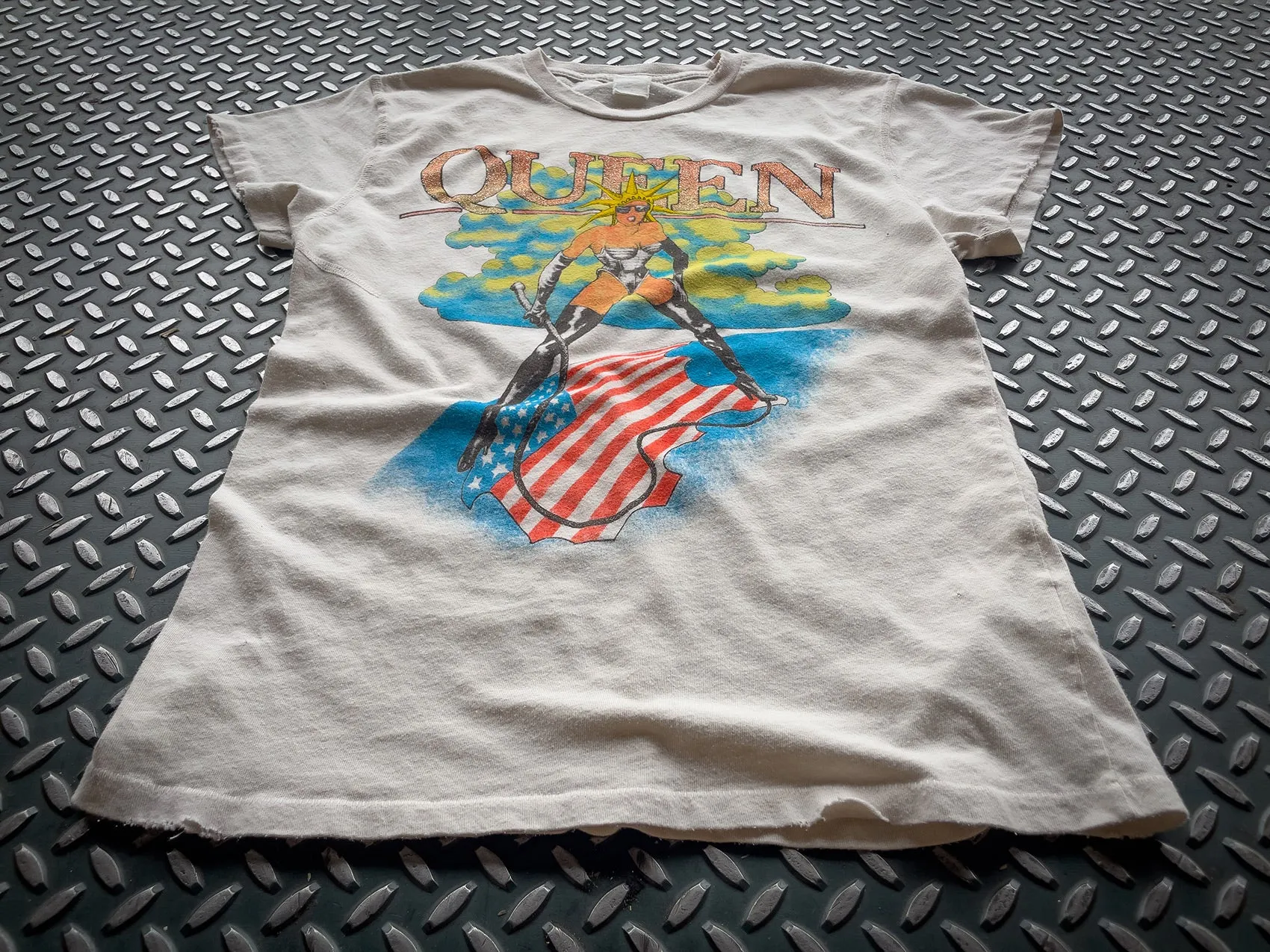 QUEEN MISTRESS sold by MadeWorn product image thumbnail 3