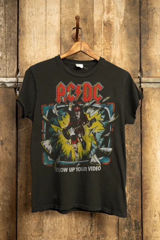 AC/DC KISSIN' DYNAMITE sold by MadeWorn