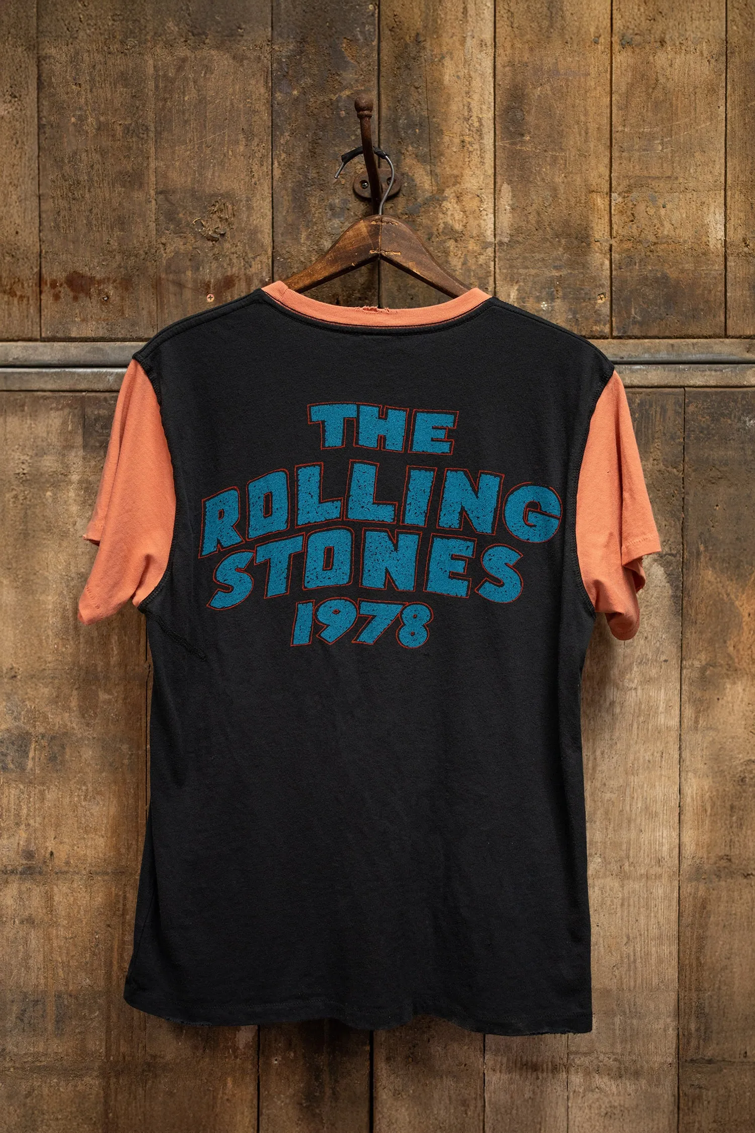 ROLLING STONES DRAGON COLOR BLOCK '90S FIT sold by MadeWorn product image thumbnail 2