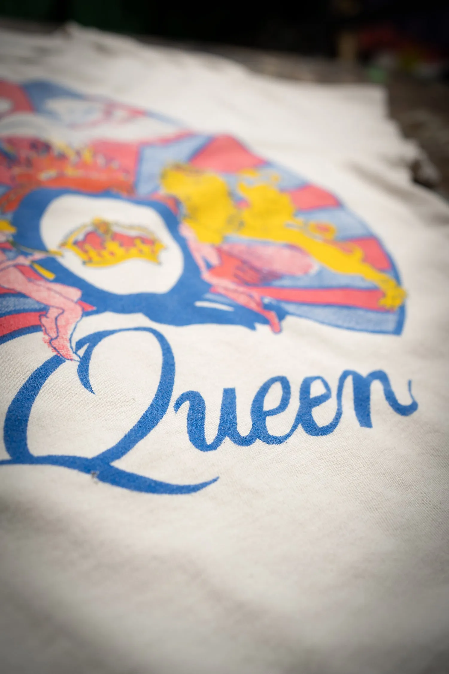 QUEEN SOMEBODY TO LOVE sold by MadeWorn product image thumbnail 4