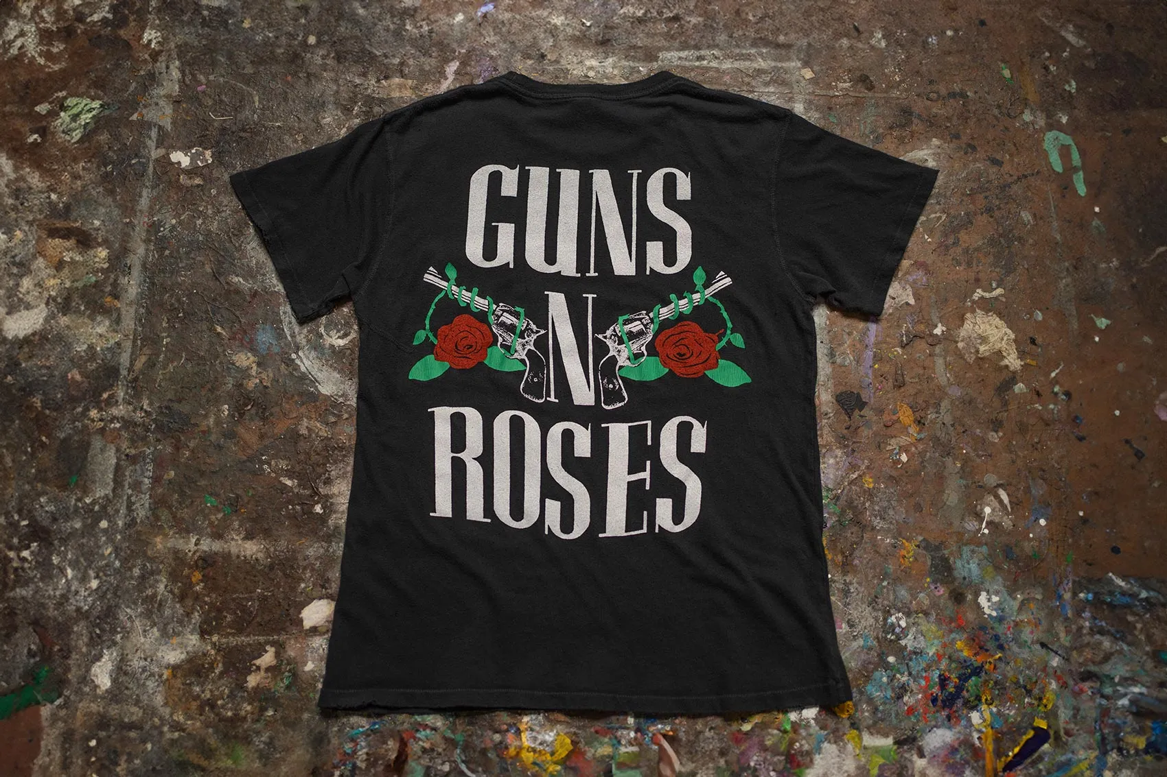 GUNS N' ROSES '90S FIT POCKET TEE sold by MadeWorn product image thumbnail 3