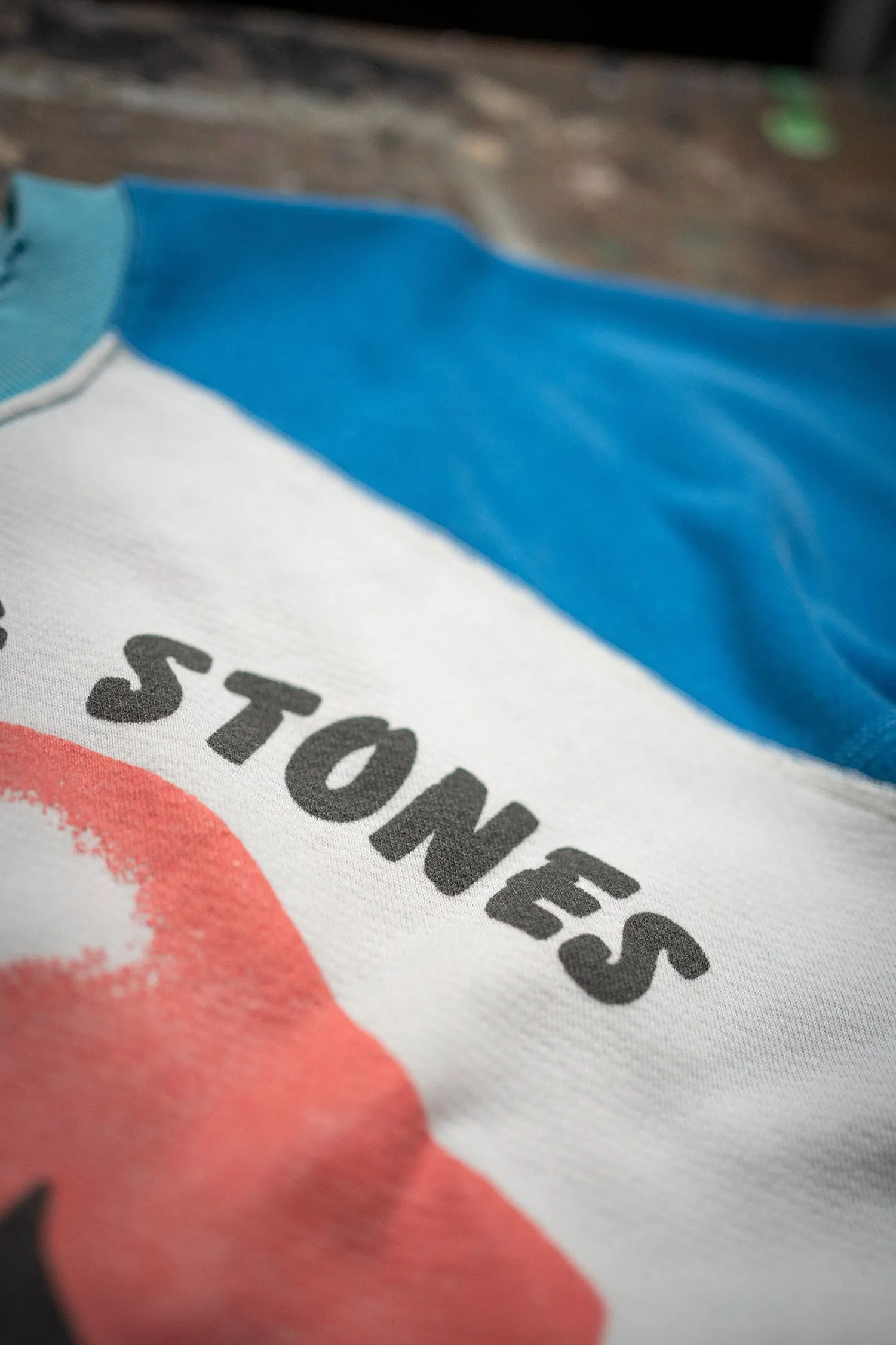 ROLLING STONES COLOR BLOCK SHORT SLEEVE SWEATSHIRT sold by MadeWorn product image thumbnail 2