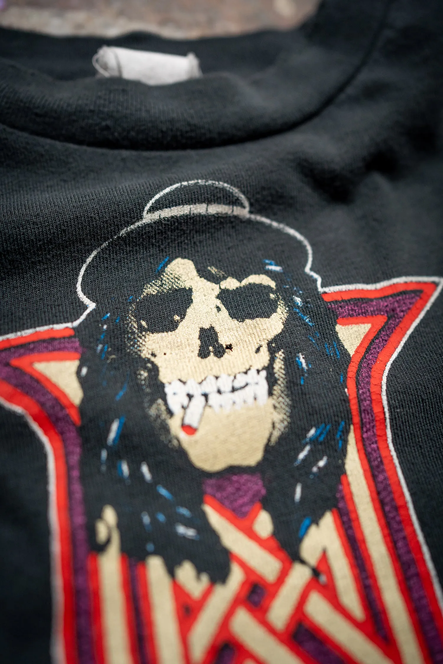 GUNS N' ROSES SO FAR AWAY LONG SLEEVE sold by MadeWorn product image thumbnail 5