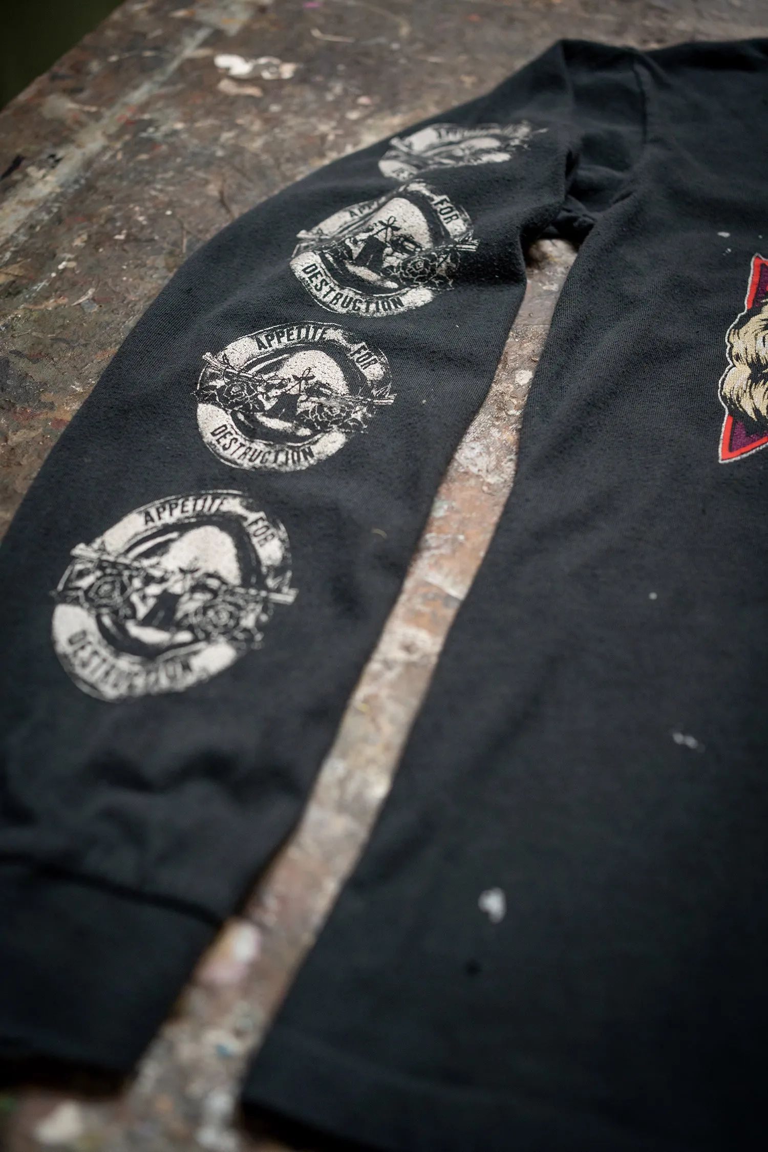 GUNS N' ROSES SO FAR AWAY LONG SLEEVE sold by MadeWorn product image thumbnail 4