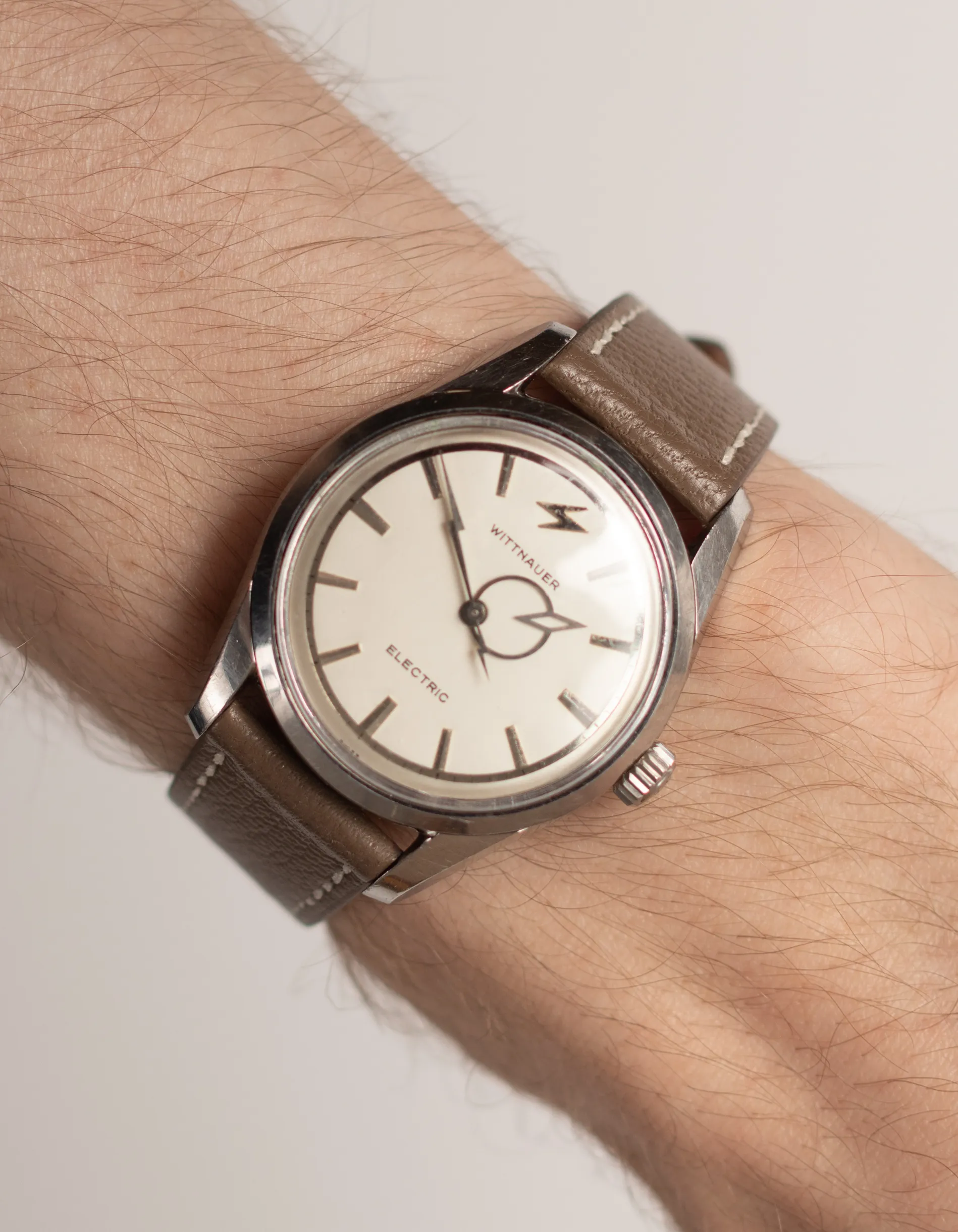 1960's Wittnauer Electric sold by J. Press product image thumbnail 4