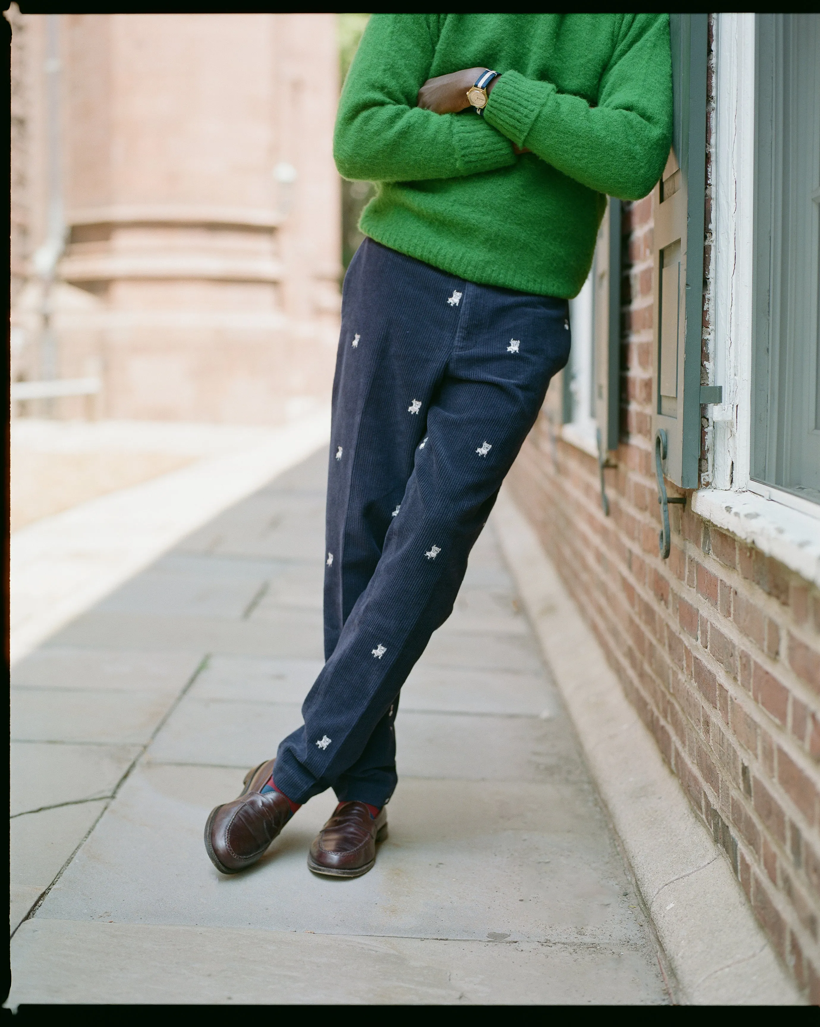 Bulldog Wide Navy Wale Corduroy Critter Pant sold by J. Press product image thumbnail 5