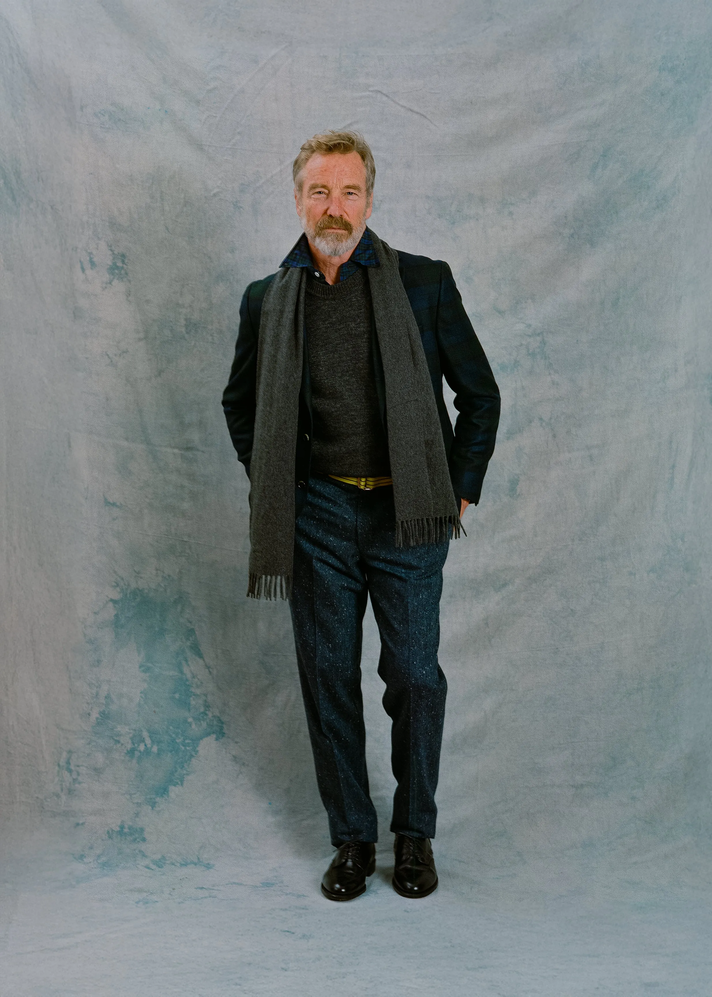 Made-in-England Solid Charcoal Cashmere Muffler sold by J. Press product image thumbnail 3