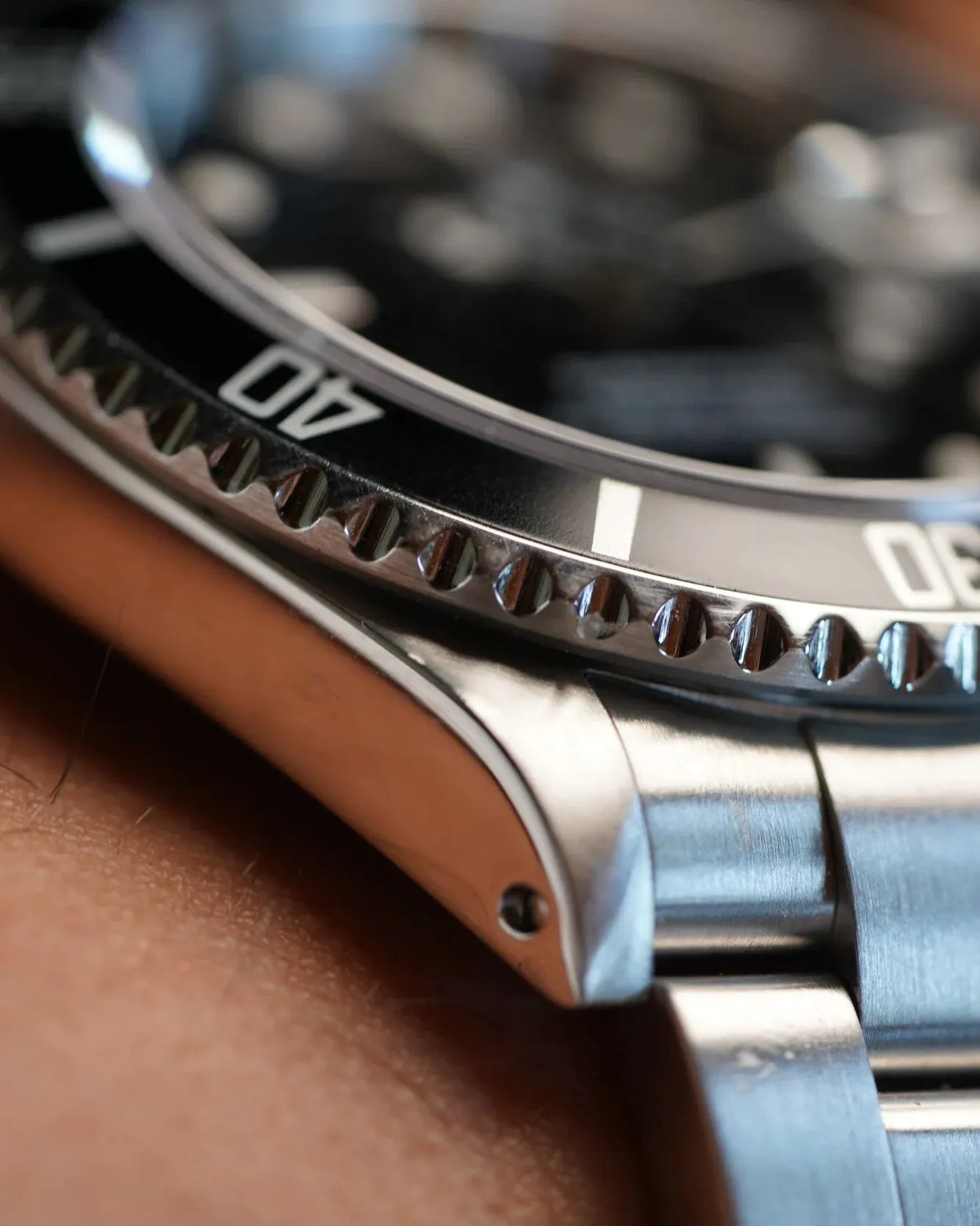 Rolex Submariner Ref. 16610 Full Set sold by J. Press product image thumbnail 3