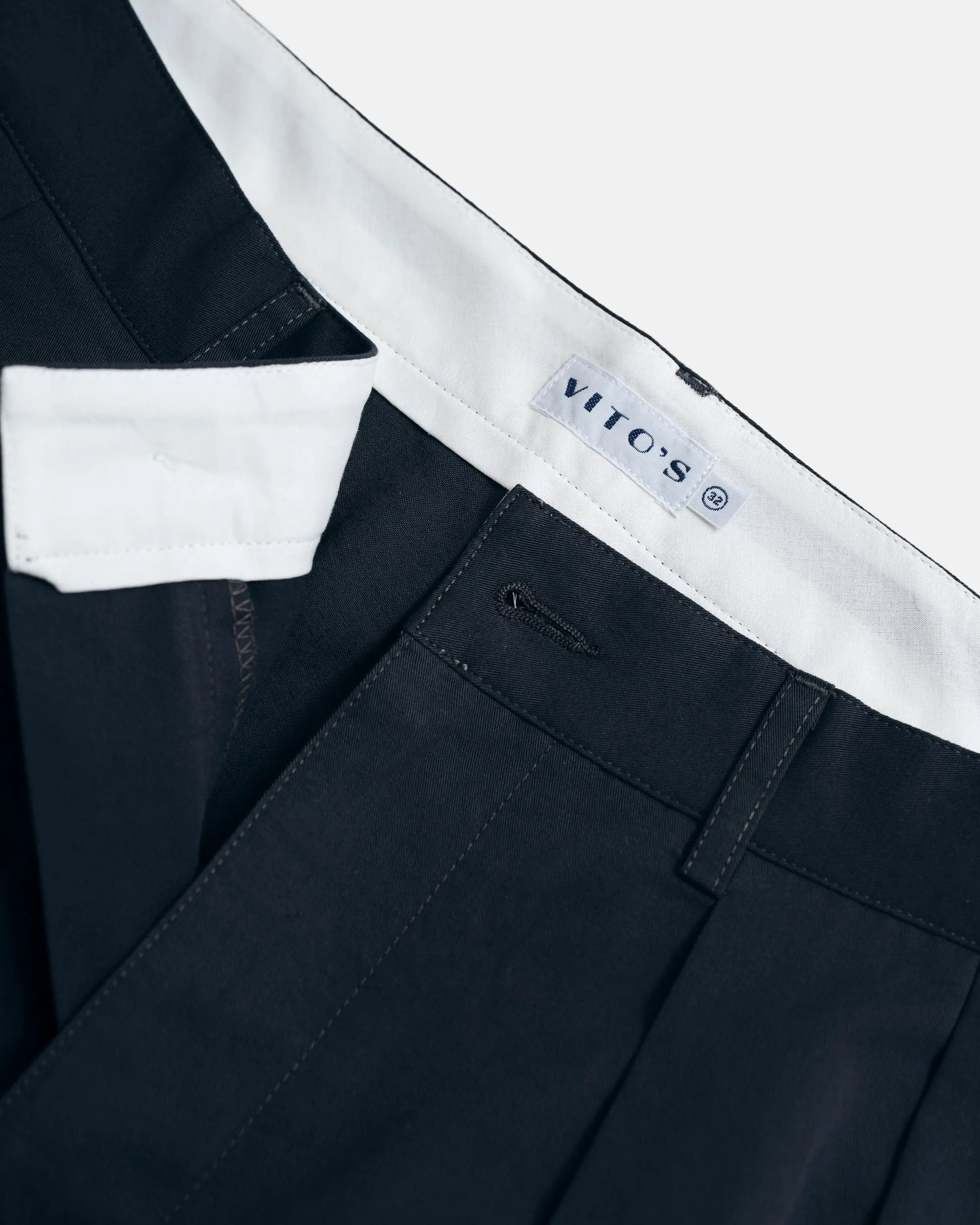 Vito's Charcoal Navy Cotton/Linen Pleated Short sold by J. Press product image thumbnail 4