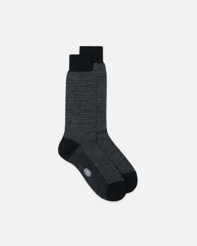 Made-in-Italy Grey & Black Houndscheck Wool Mid-Calf Socks made by J. Press