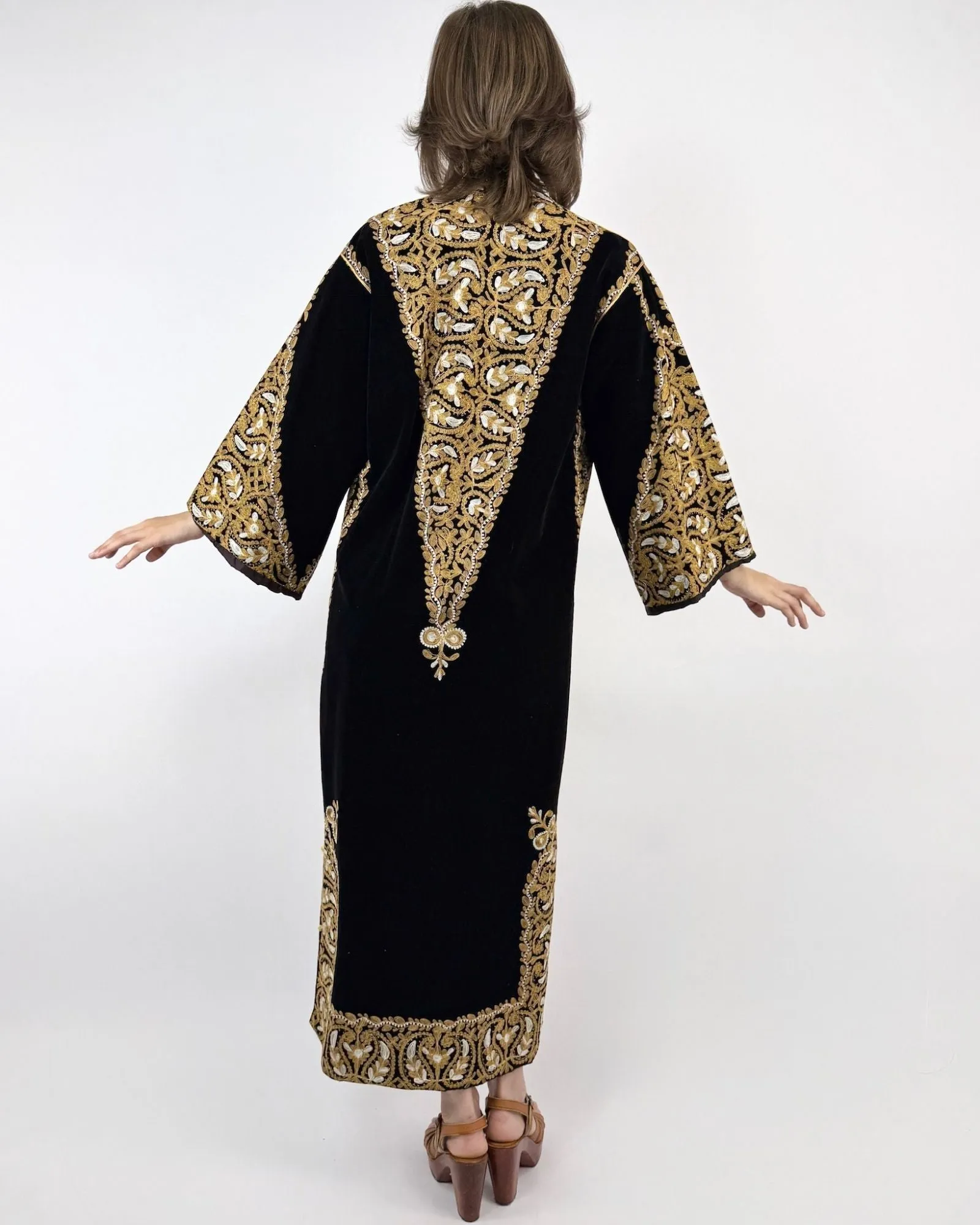 Gold Dust Woman Embroidered Velvet Duster sold by Feathers Vintage product image thumbnail 5