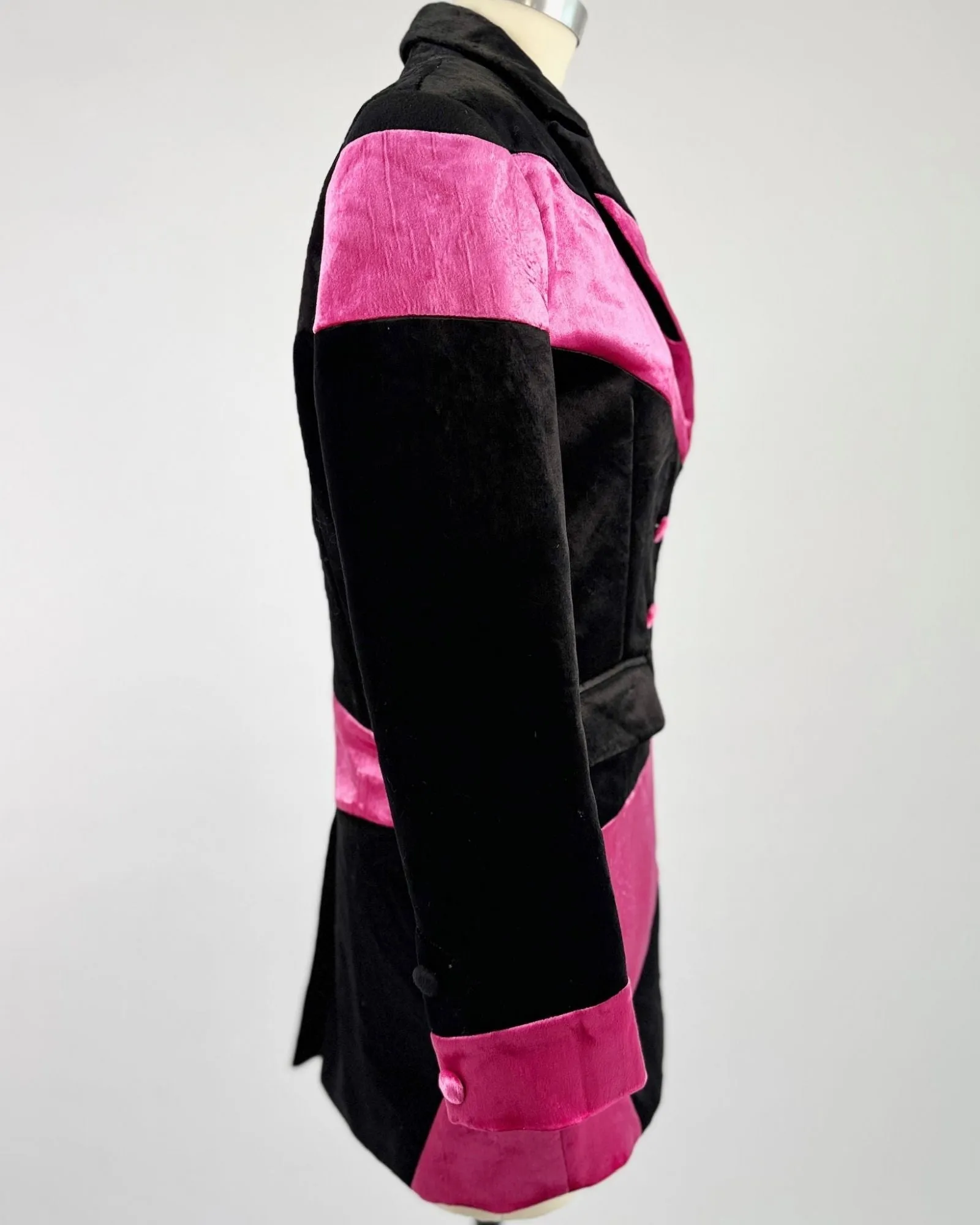 Onkarri Colorblock Jacket sold by Feathers Vintage product image thumbnail 3