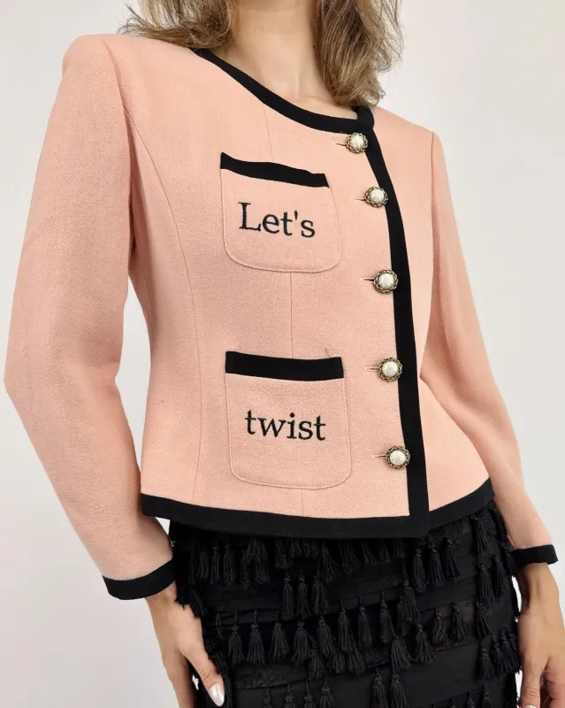 Cheap and Chic Moschino Let's Twist Blazer made by Feathers Vintage