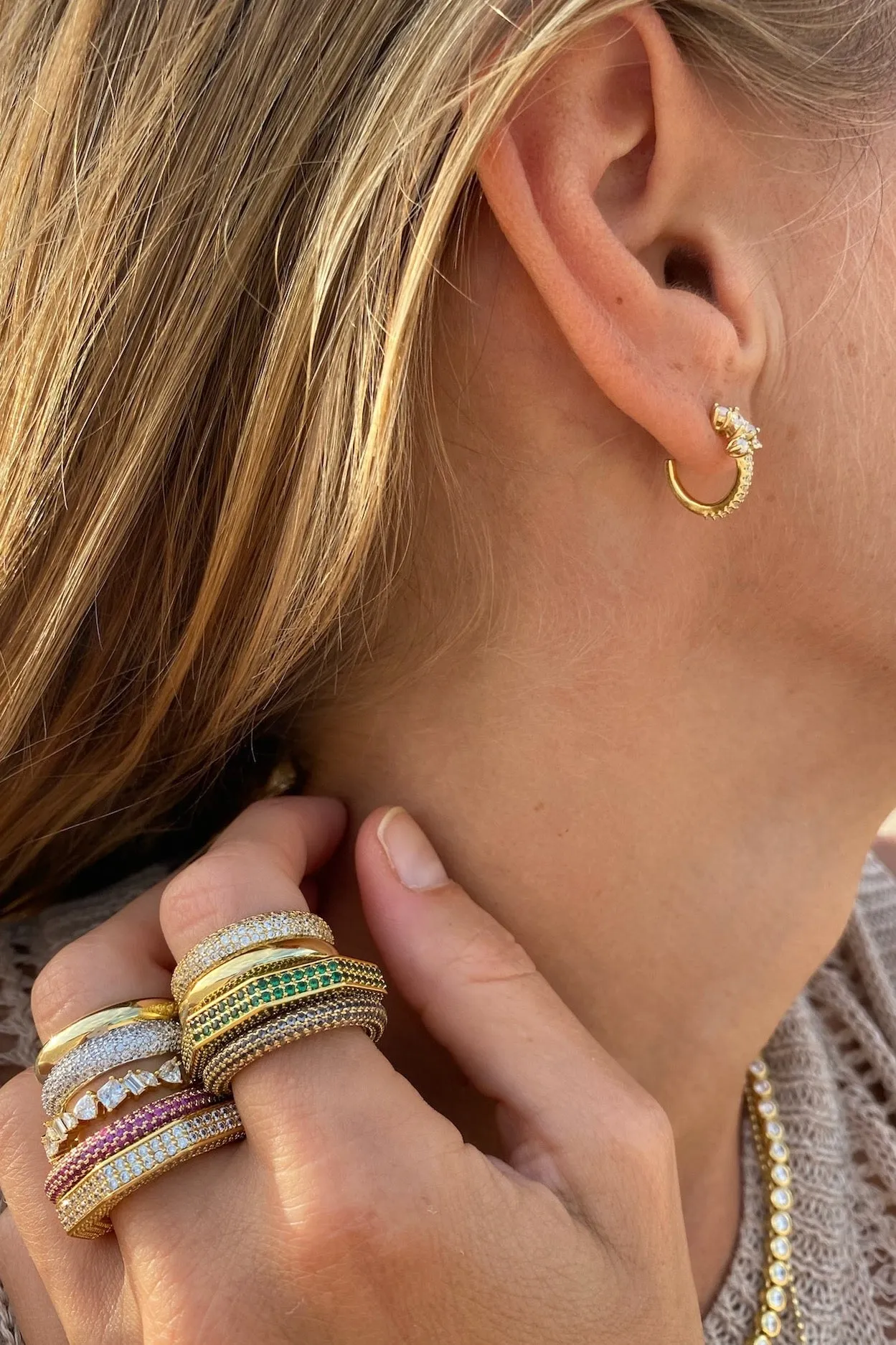 TROPICALE HUGGIES- WHITE OPAL sold by Native Gem product image thumbnail 3