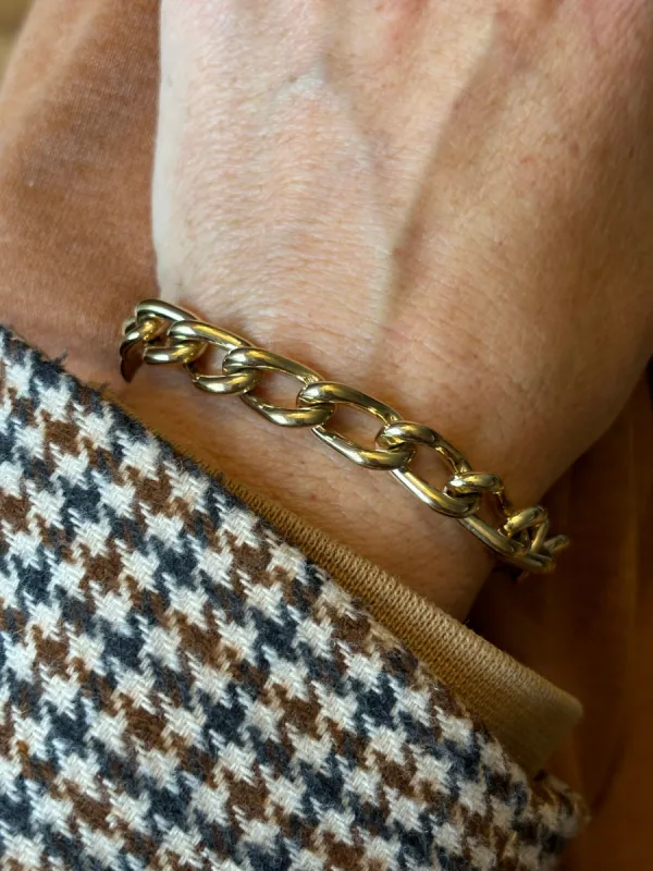 Curb Chain bracelet sold by Lissa Bowie