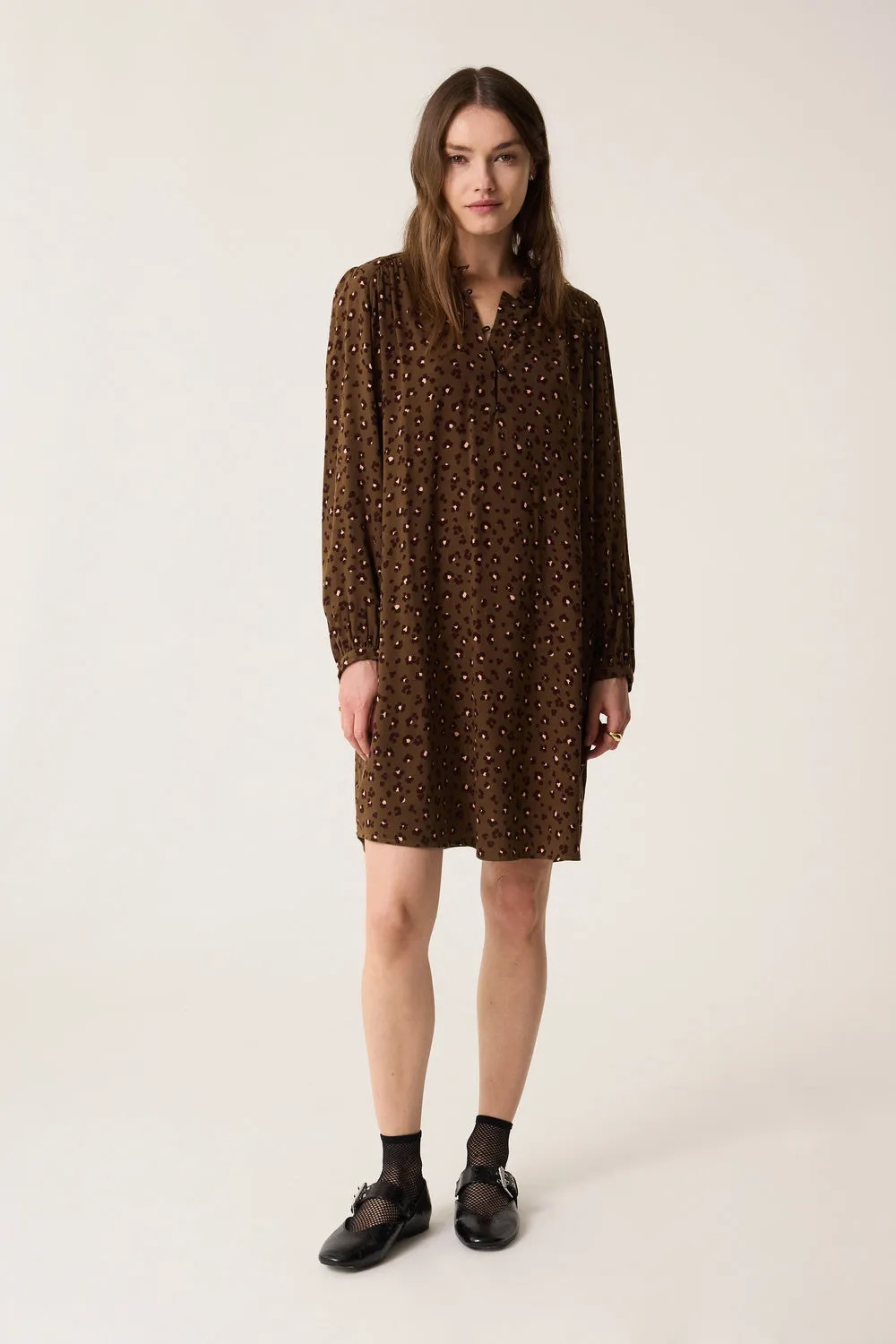 Robe Solene Leo Kaki sold by Des Petits Hauts