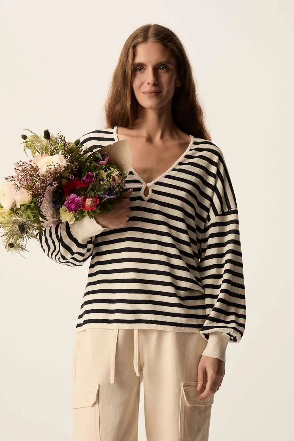 Pull Brad Creme/Marine sold by Des Petits Hauts product image thumbnail 4