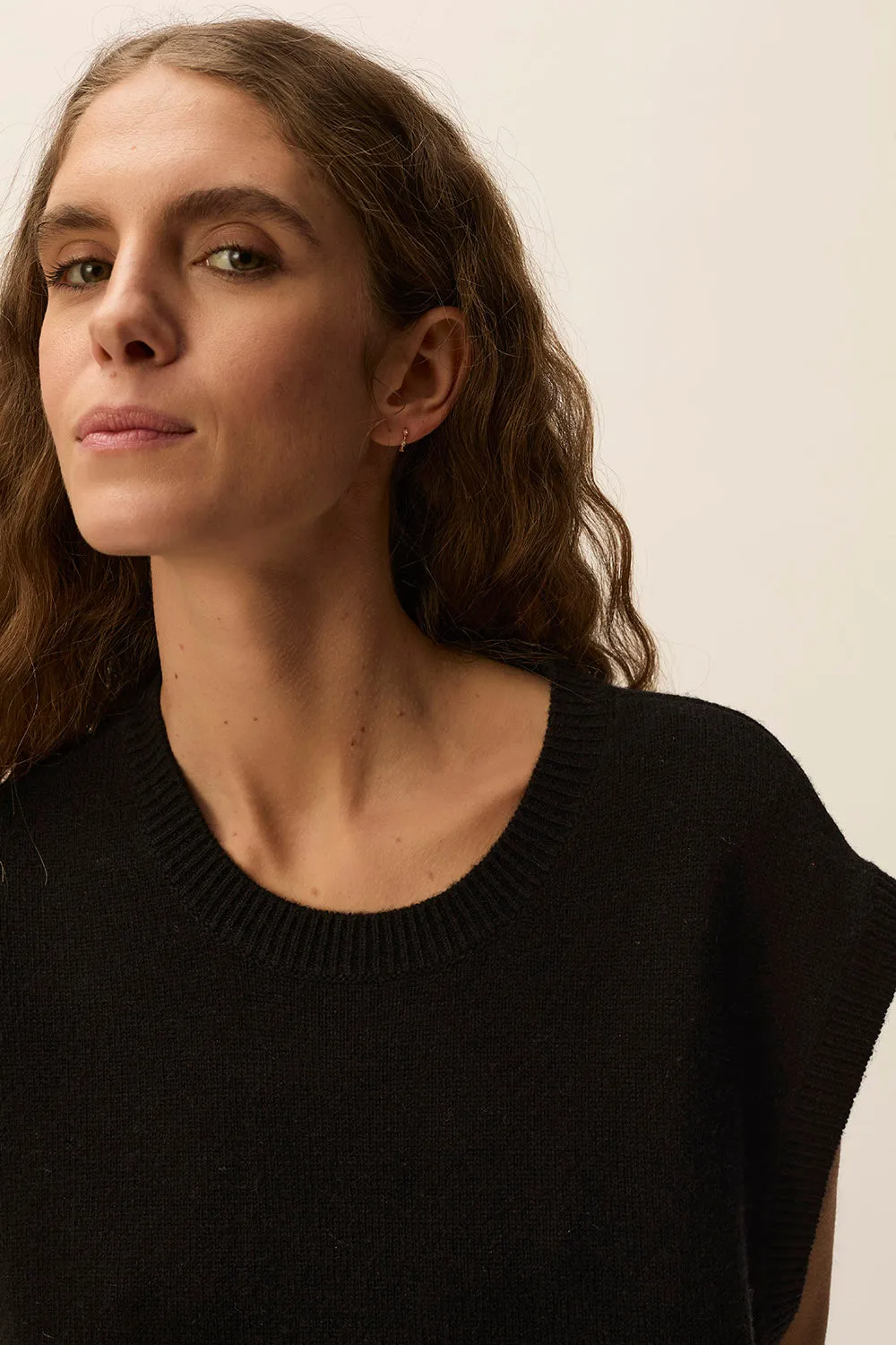 Pull Autis Noir sold by Des Petits Hauts product image thumbnail 2