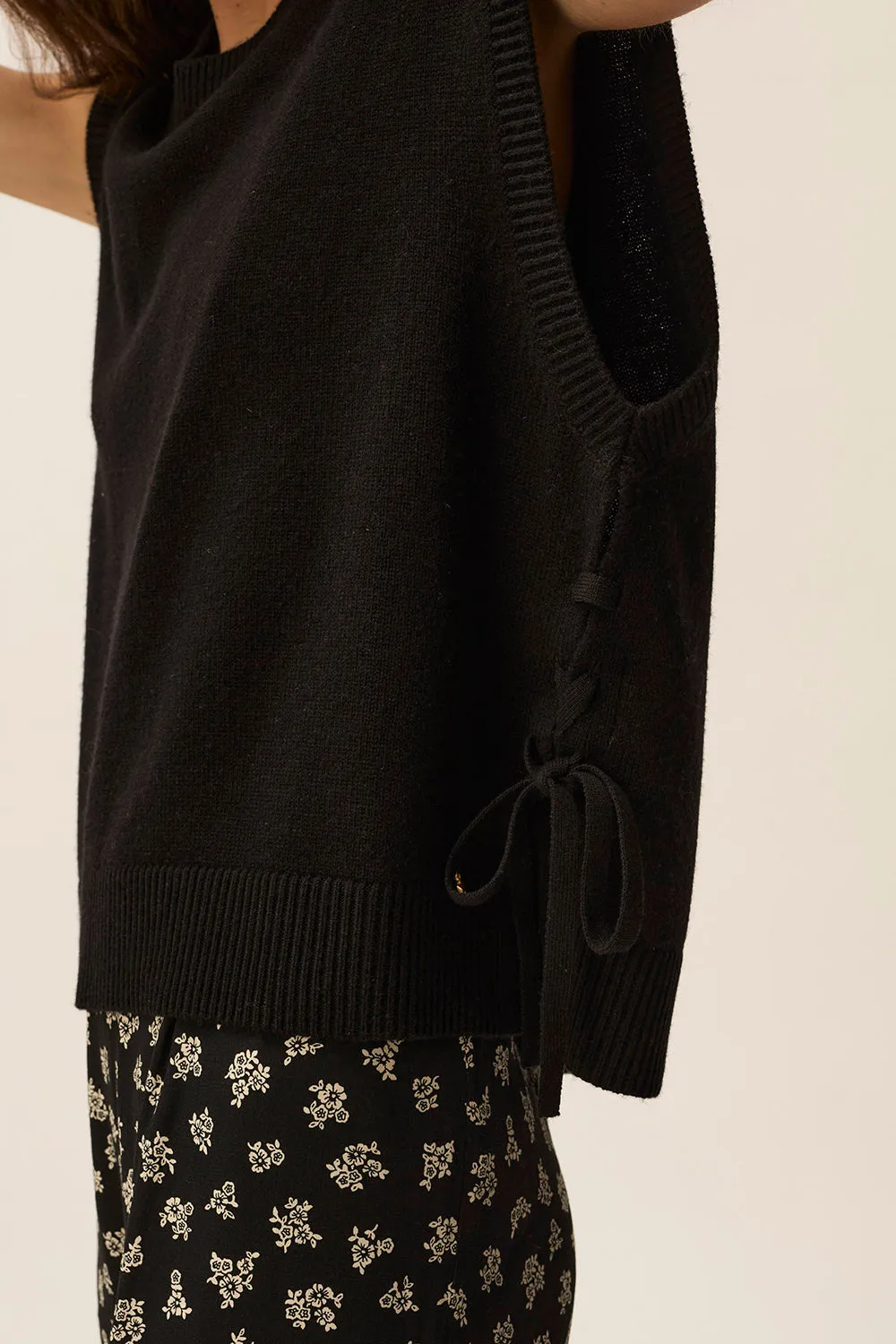 Pull Autis Noir sold by Des Petits Hauts product image thumbnail 3