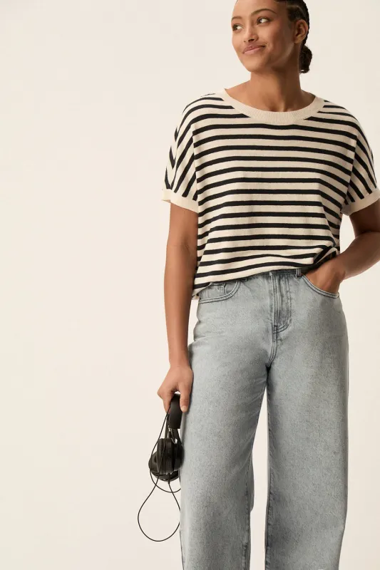 Pull Alexi Creme/Marine sold by Des Petits Hauts