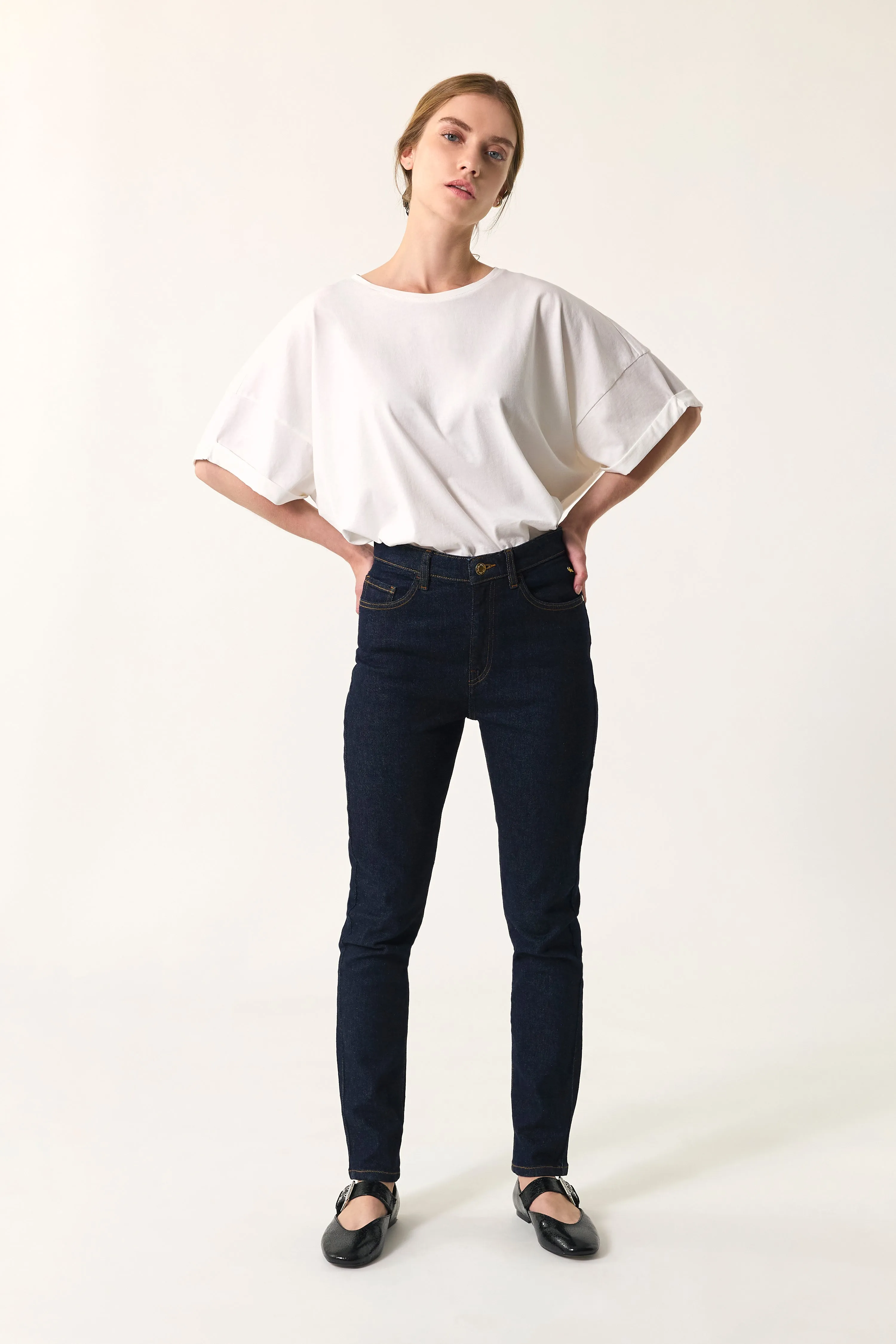 Jean Lulu Indigo sold by Des Petits Hauts