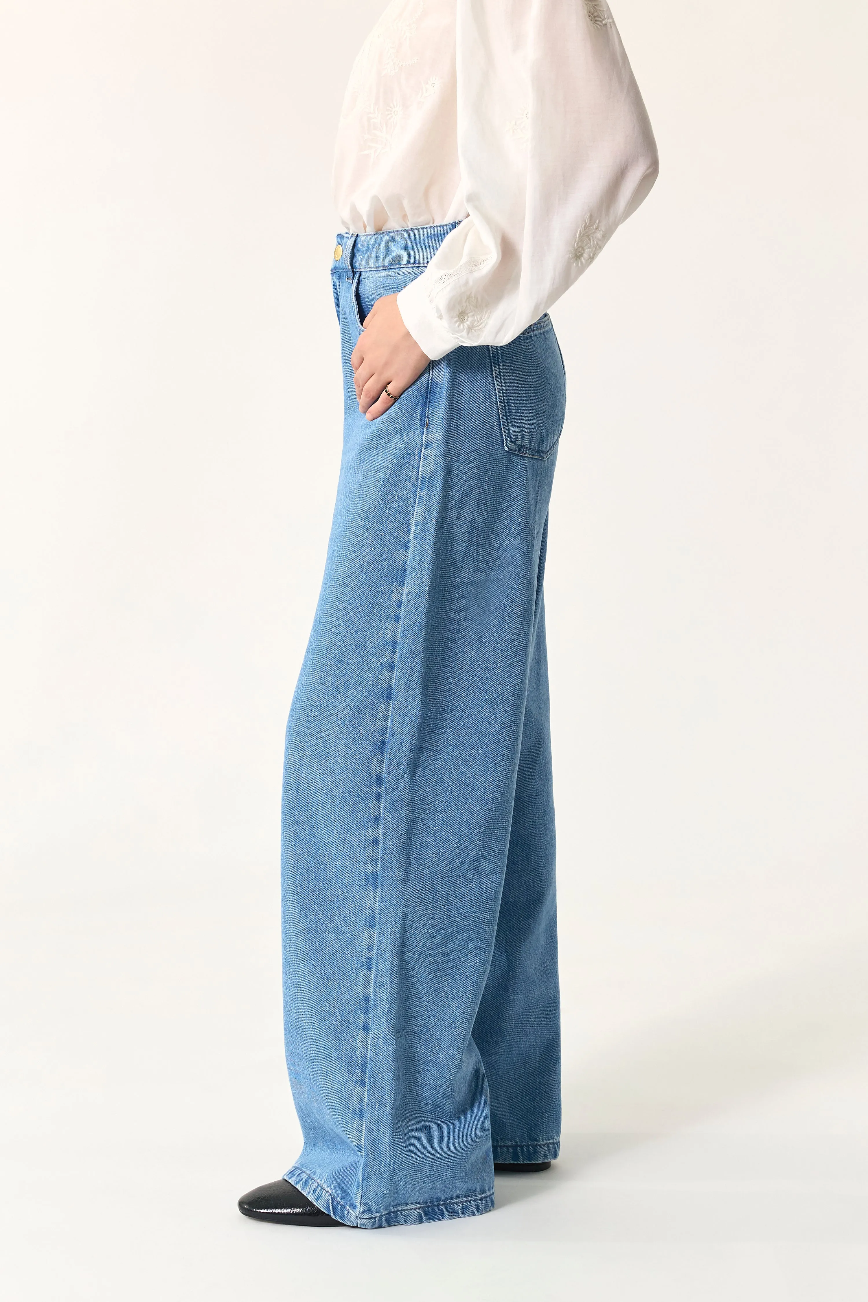 Jean Louela Lyocell Bleach sold by Des Petits Hauts product image thumbnail 2