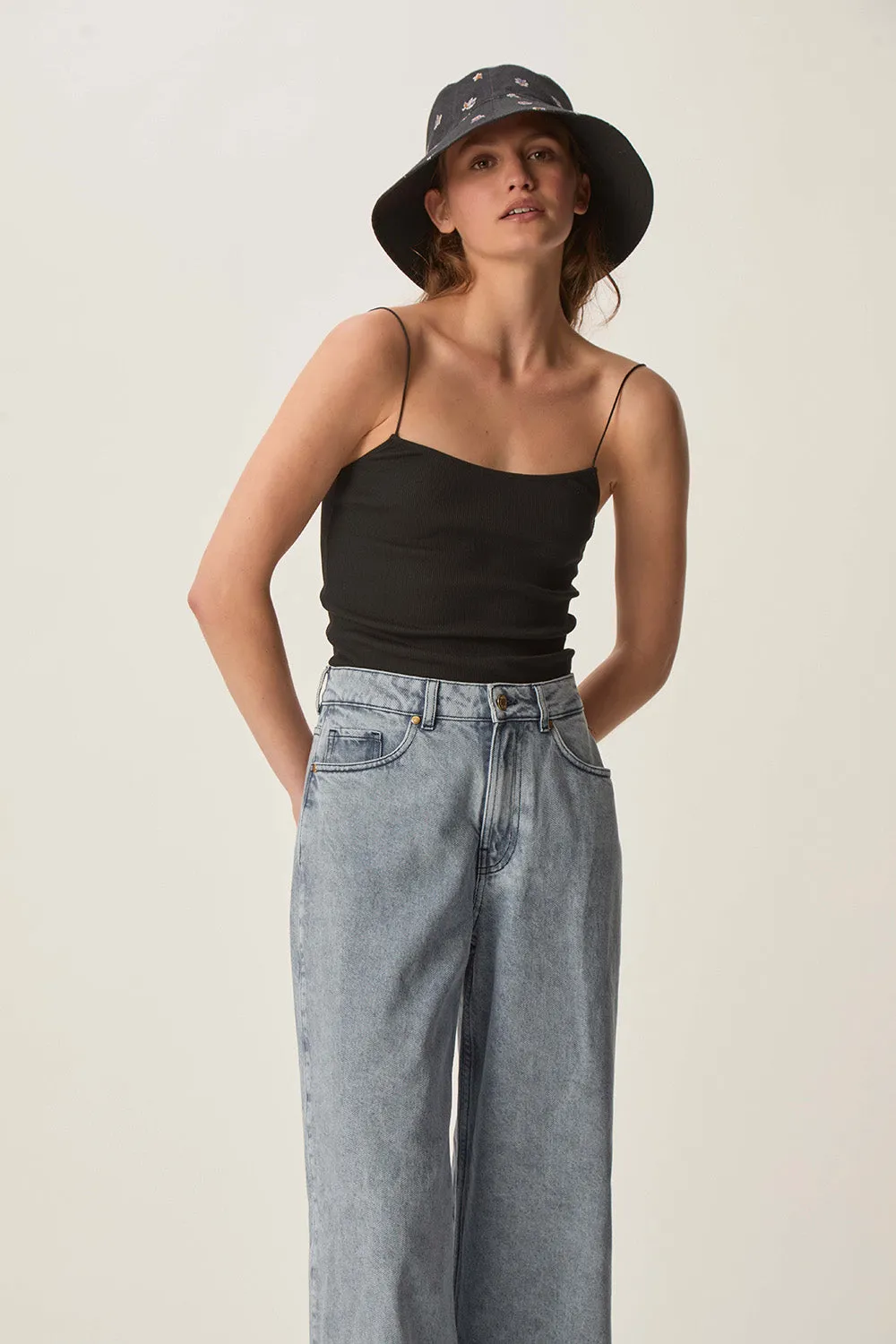 Débardeur Giakomo Noir sold by Des Petits Hauts