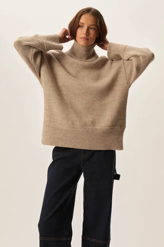 Pull Barette Loup sold by Des Petits Hauts