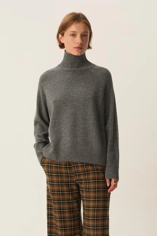 Pull Aramis Souris Chine sold by Des Petits Hauts