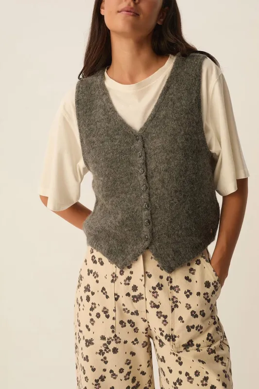 Gilet Angelo Anthracite sold by Des Petits Hauts