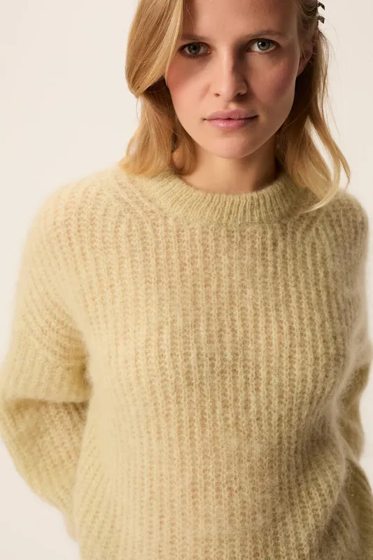 Pull Burma Pistache sold by Des Petits Hauts