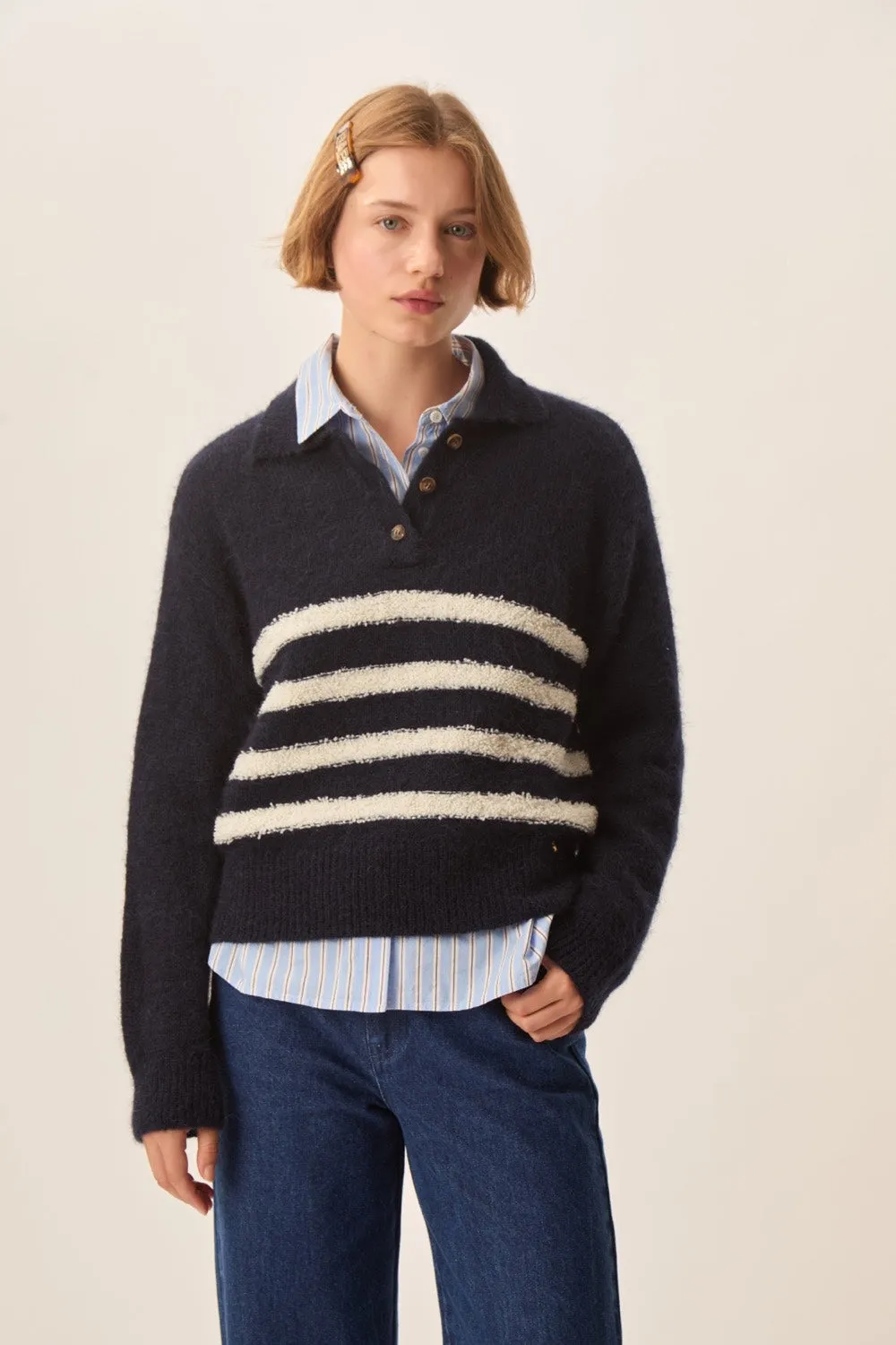 Pull Claudio Marine/Creme sold by Des Petits Hauts