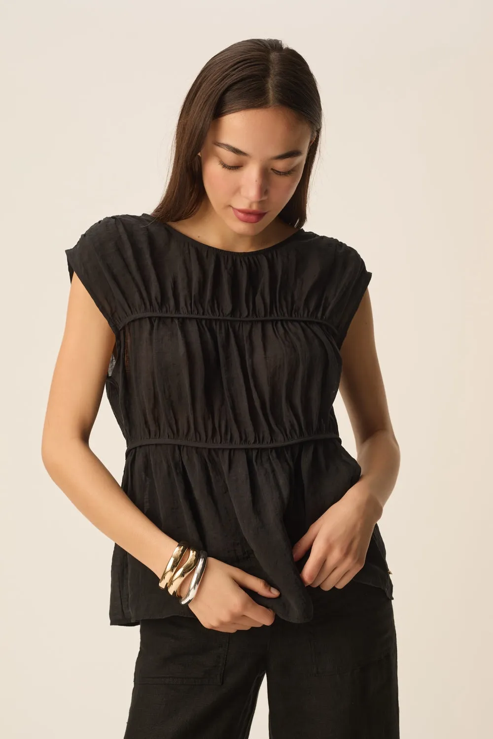 Top Sarah Noir sold by Des Petits Hauts