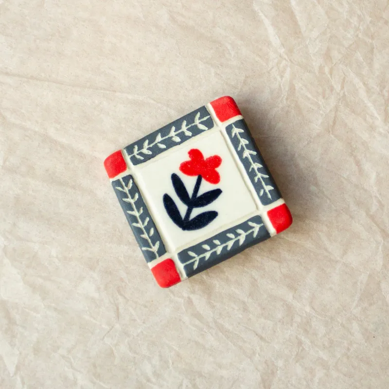 Nancy Nickolson x Meghan MacWhirter - Flower Quilt Brooch made by Meghan MacWhirter