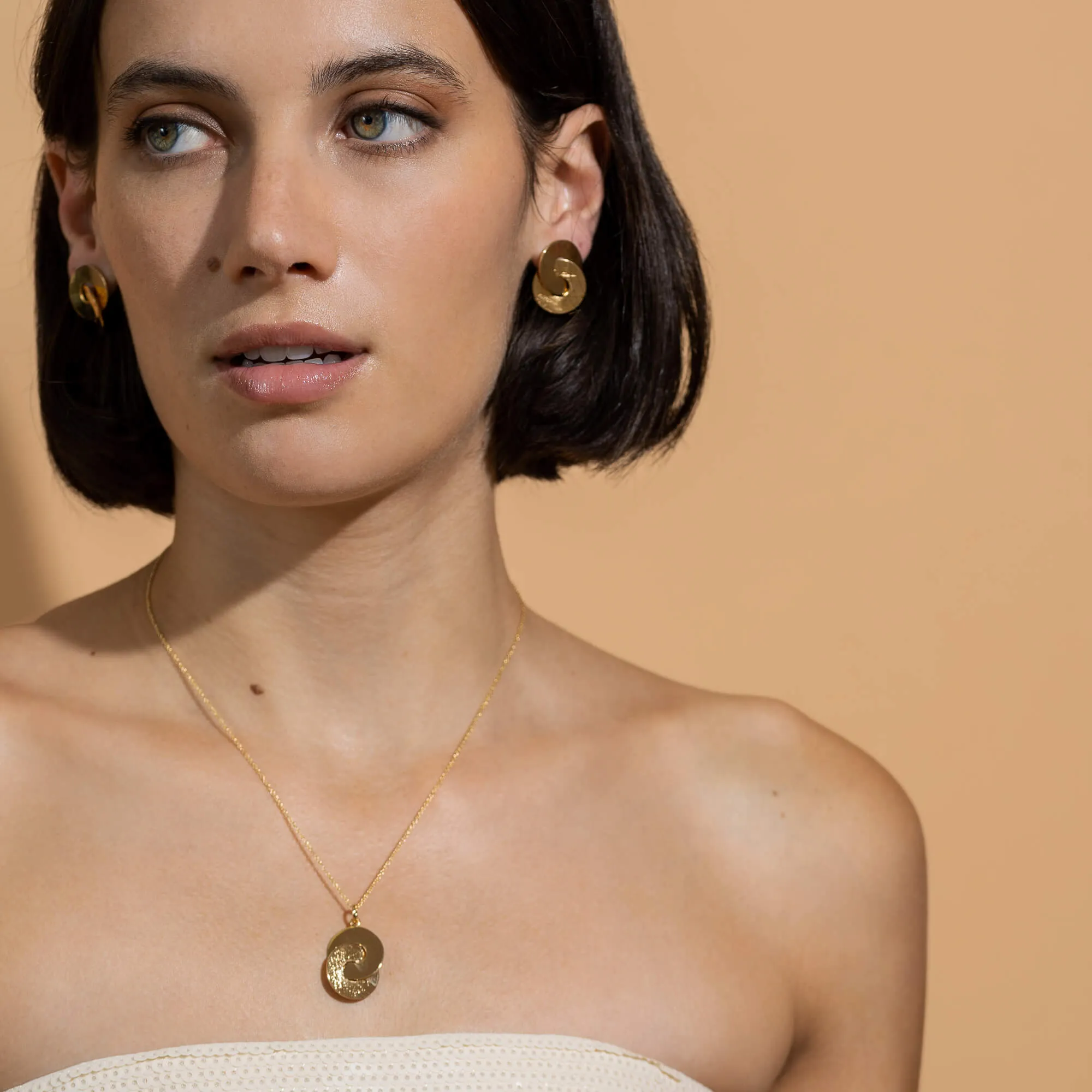 Leader - Chaîne et pendentif avec cercles entrelacés sold by Lidia Jewelry product image thumbnail 5