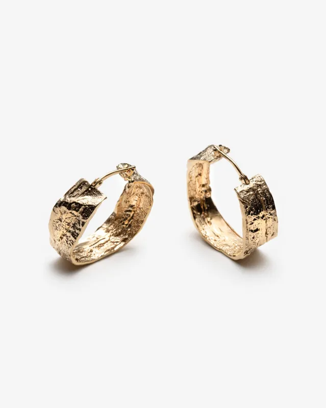 Double Dare – Grosses boucles d’oreilles texturées faites à la main sold by Lidia Jewelry