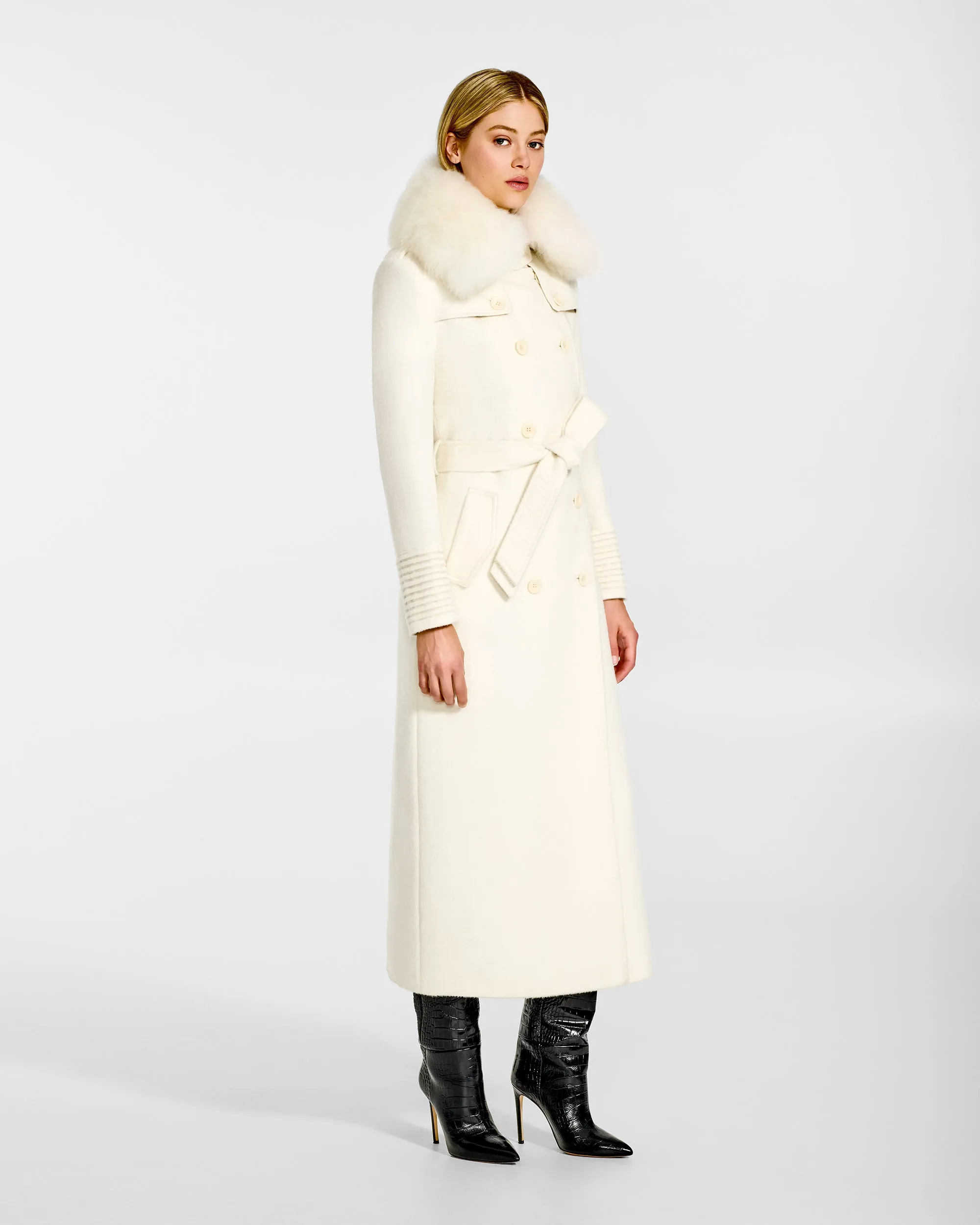 Alpaca Shearling Spread Collar sold by Sentaler product image thumbnail 4