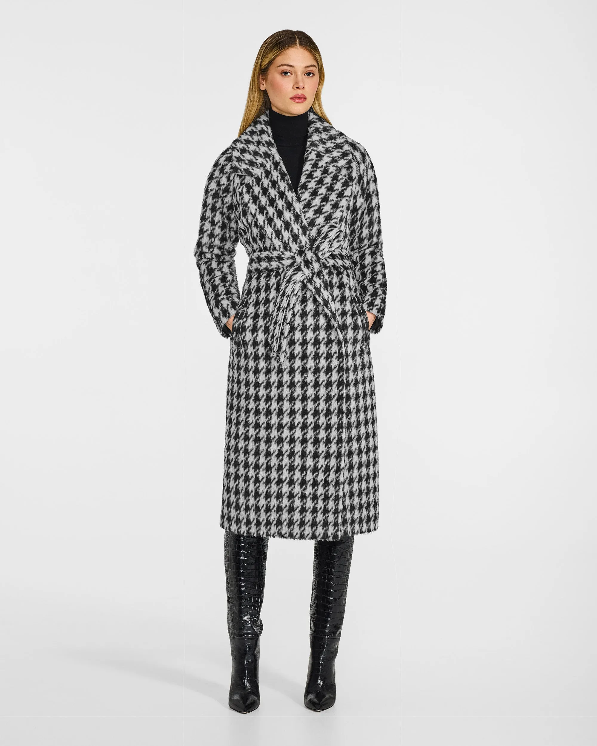 Houndstooth Suri Alpaca Long Raglan Sleeve Notched Collar Coat sold by Sentaler product image thumbnail 2