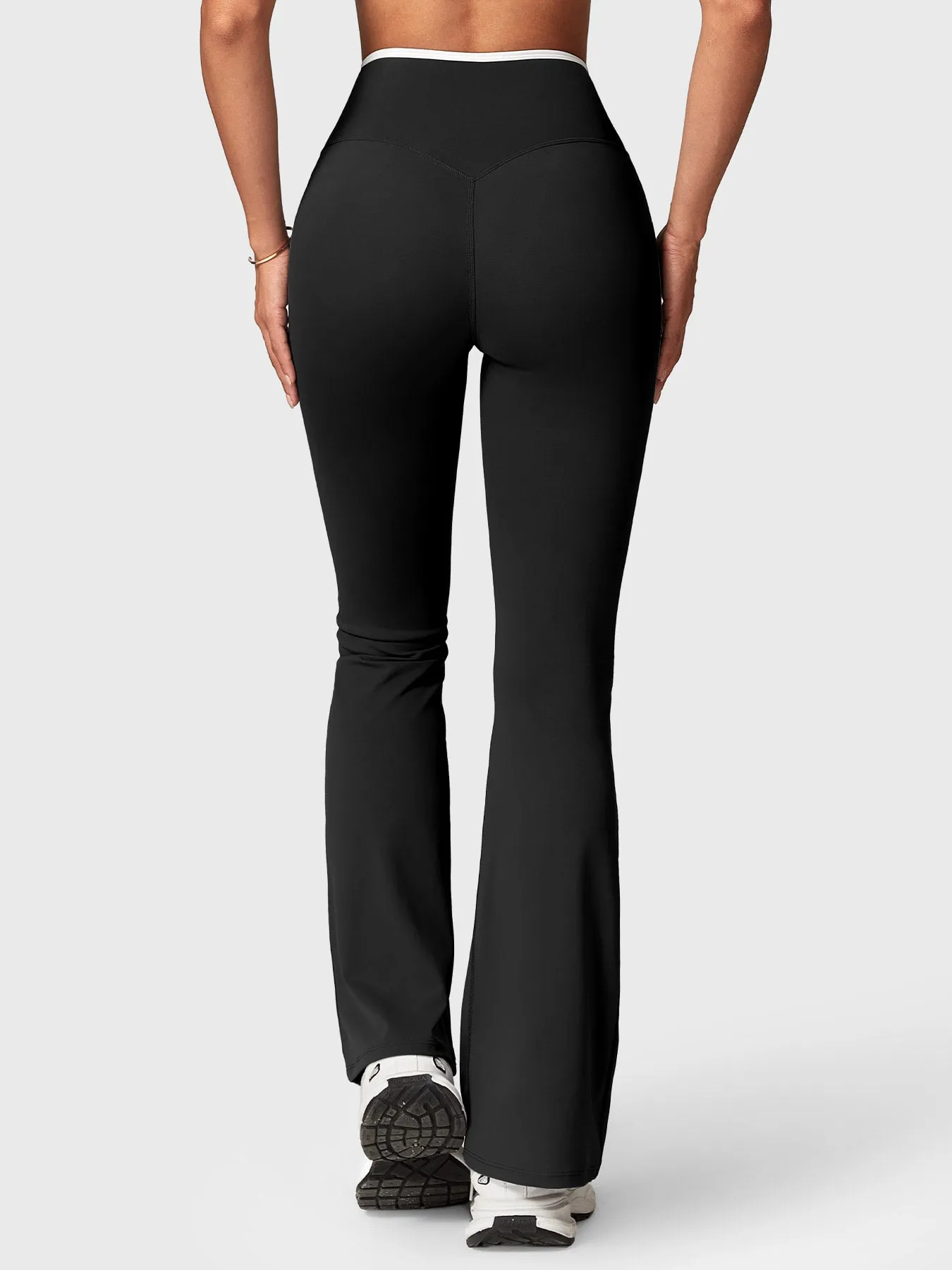 Yeoreo Alberta Contrast Trim Flare Leggings sold by Yeoreo product image thumbnail 2